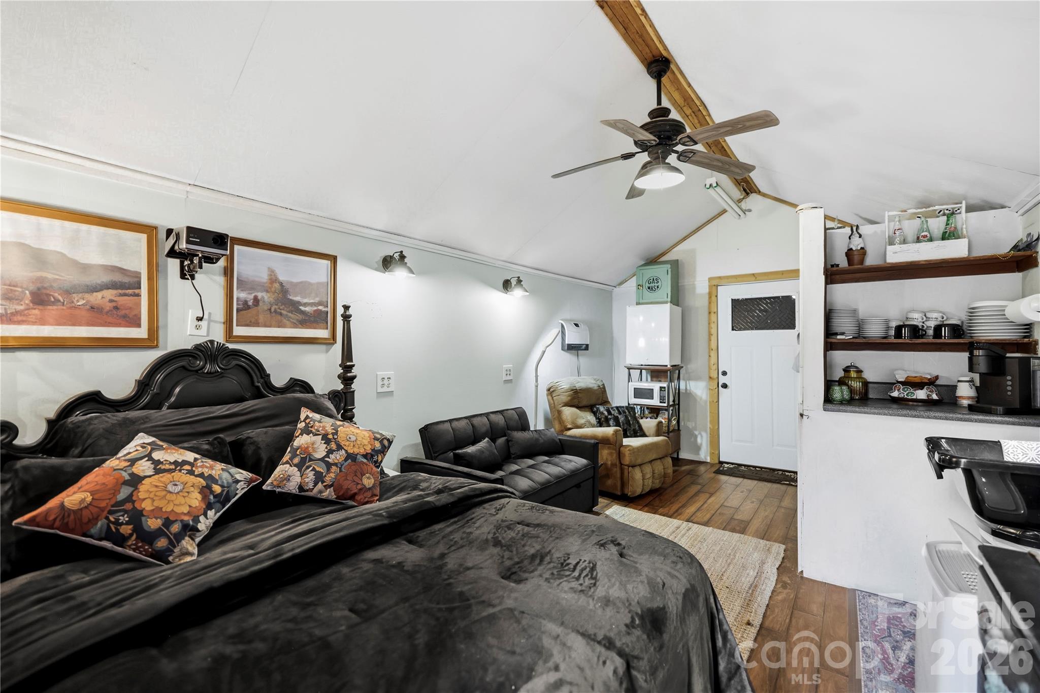 611 Pole Creasman Road — Asheville