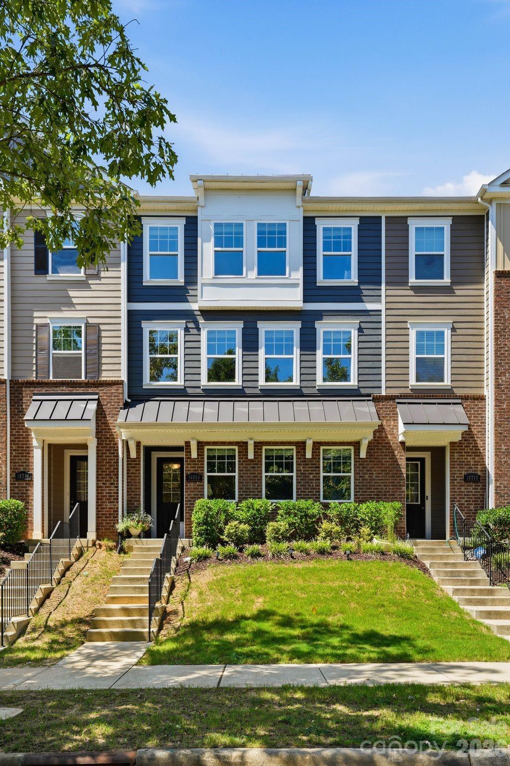 16705 Summers Walk Boulevard — Davidson