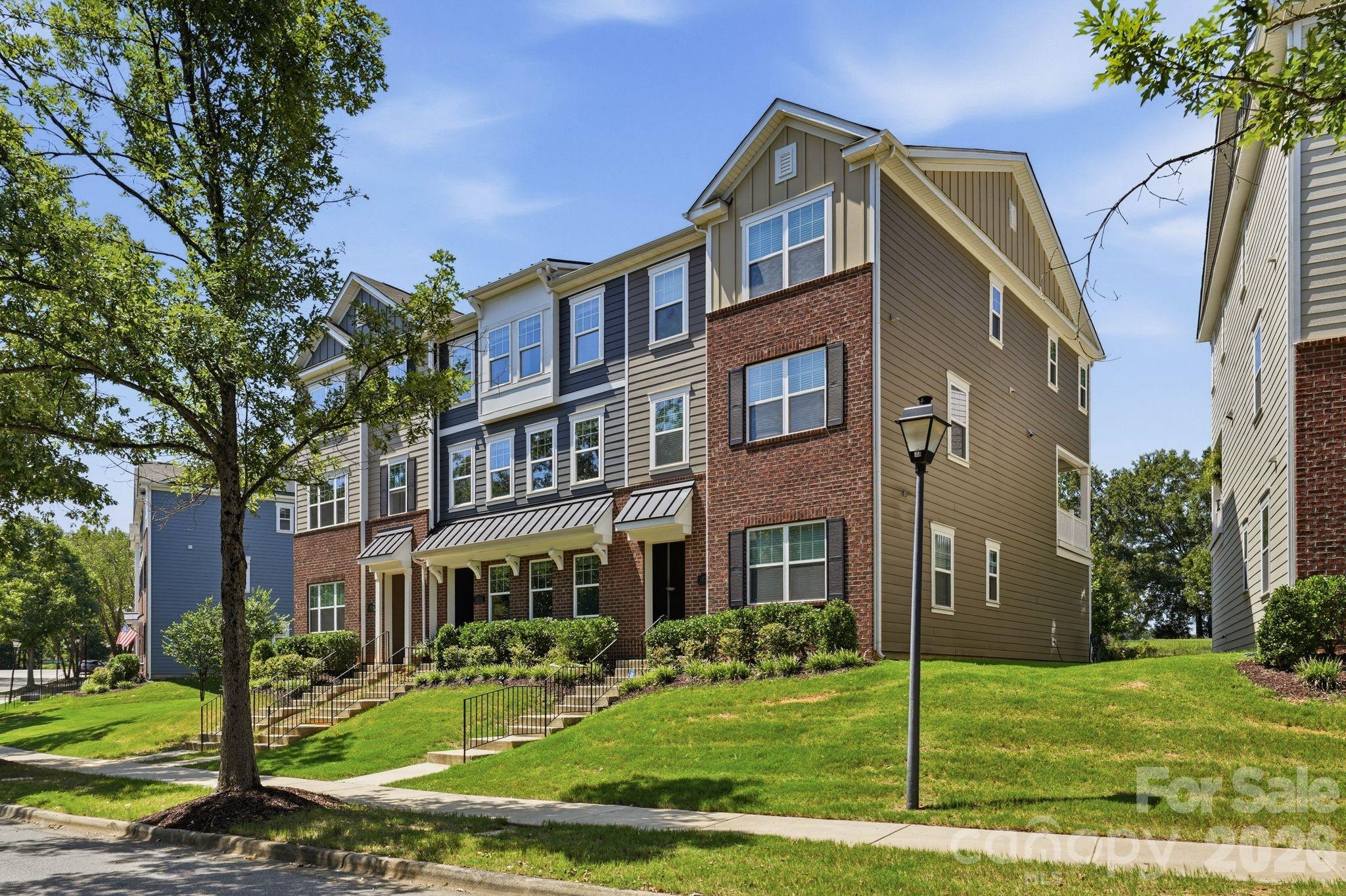 16705 Summers Walk Boulevard — Davidson