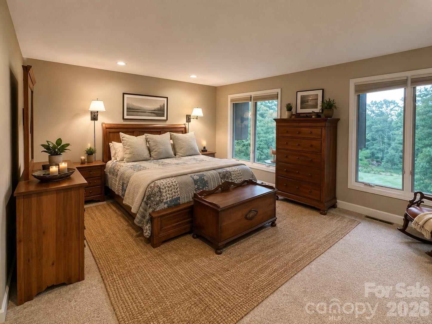 4821 Elmhurst Drive NE — Hickory