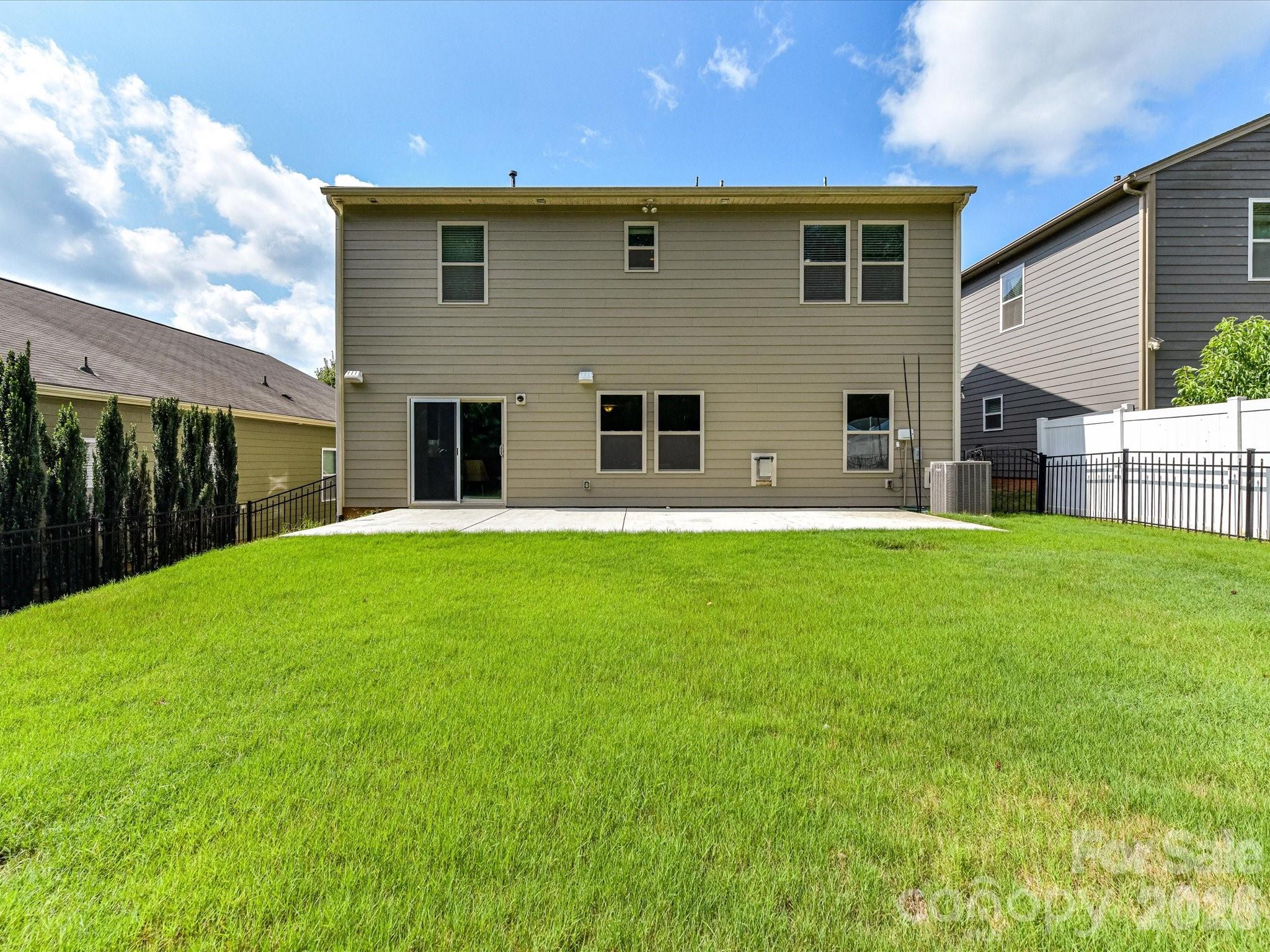 1556 Spring Blossom Trail — Fort Mill