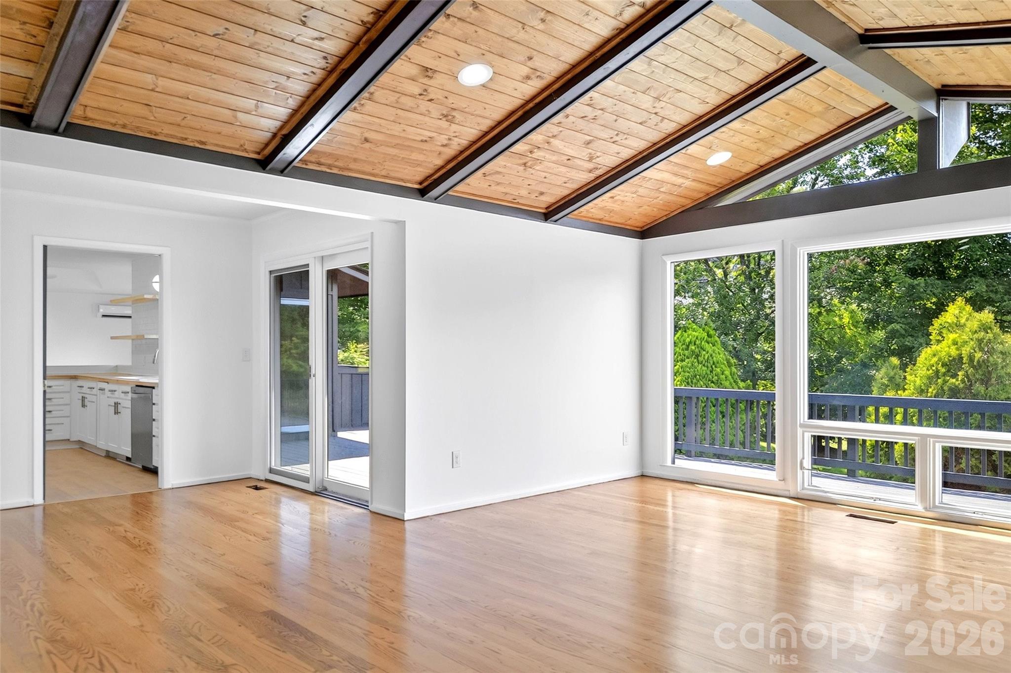208 Dogwood Lane — Black Mountain