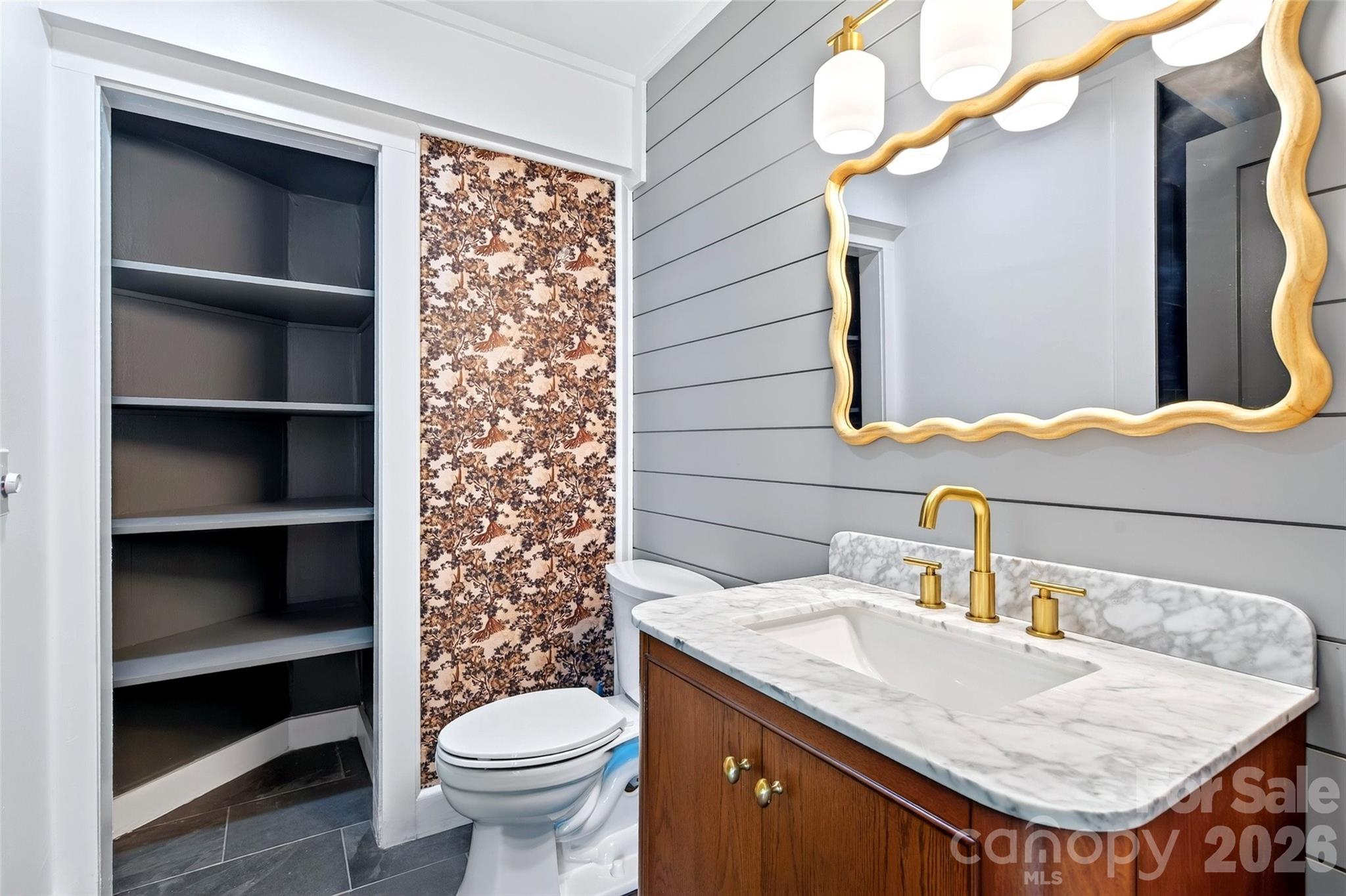 208 Dogwood Lane — Black Mountain
