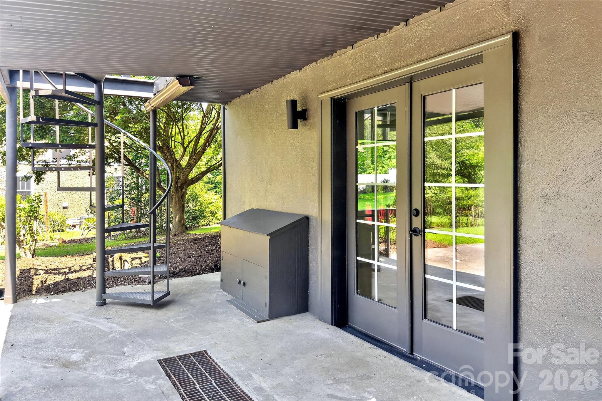 208 Dogwood Lane — Black Mountain