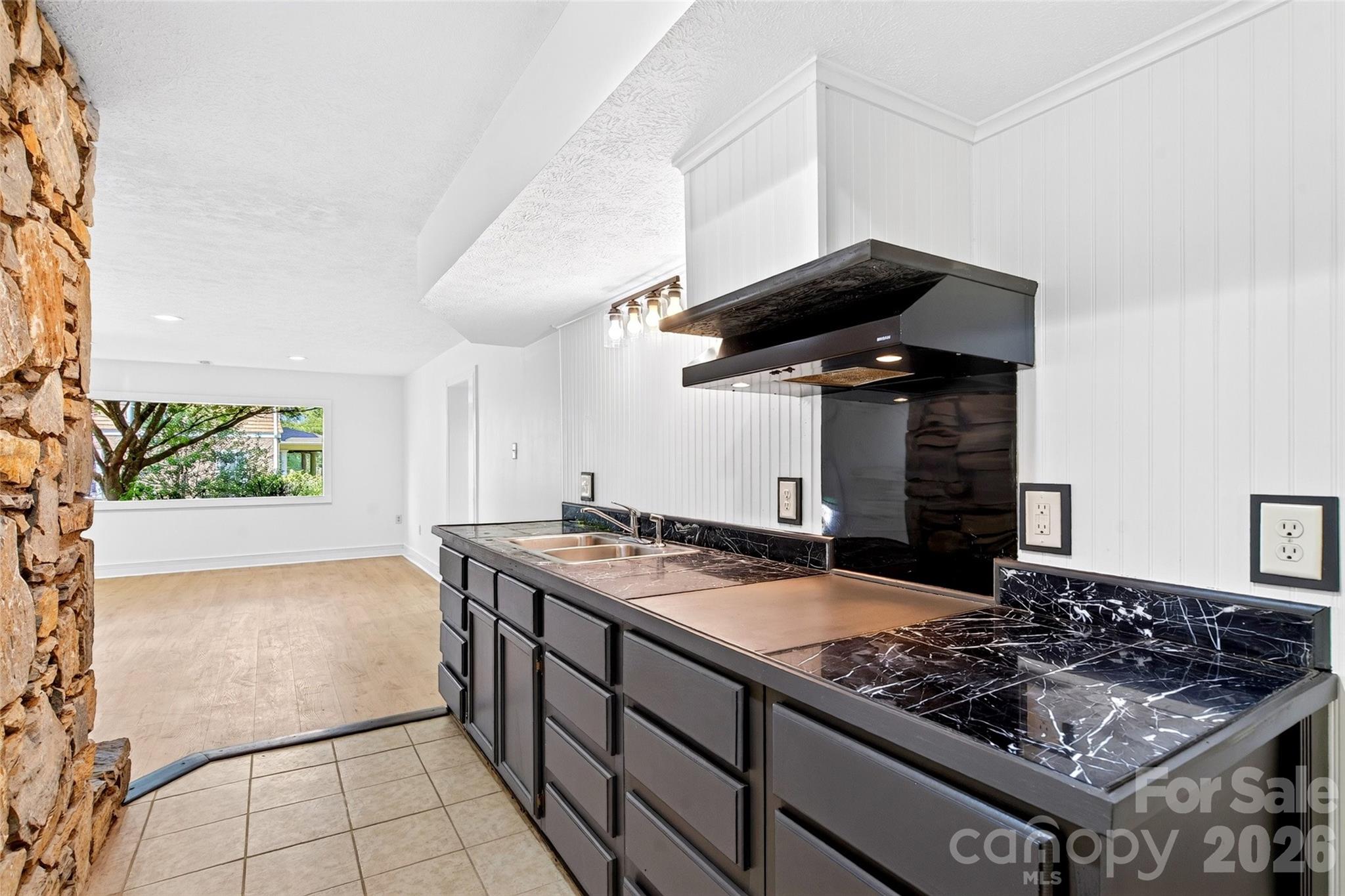 208 Dogwood Lane — Black Mountain