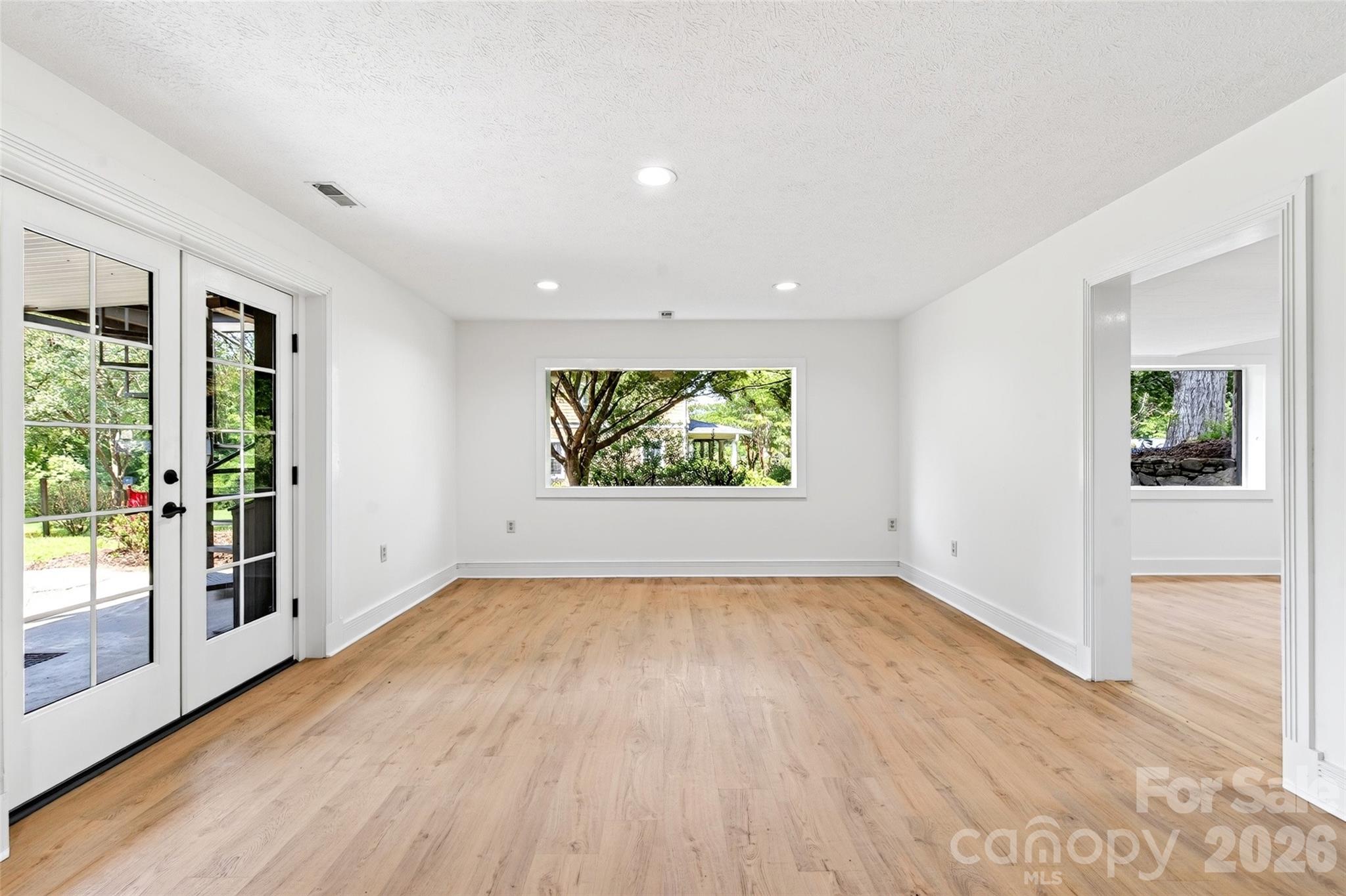 208 Dogwood Lane — Black Mountain