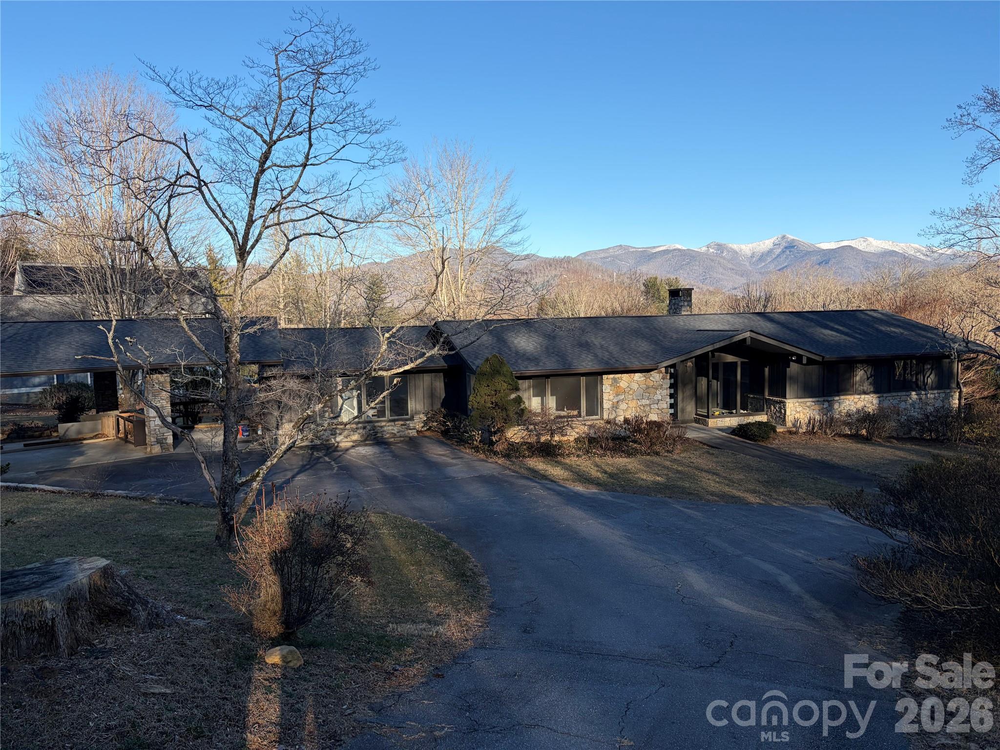 208 Dogwood Lane — Black Mountain