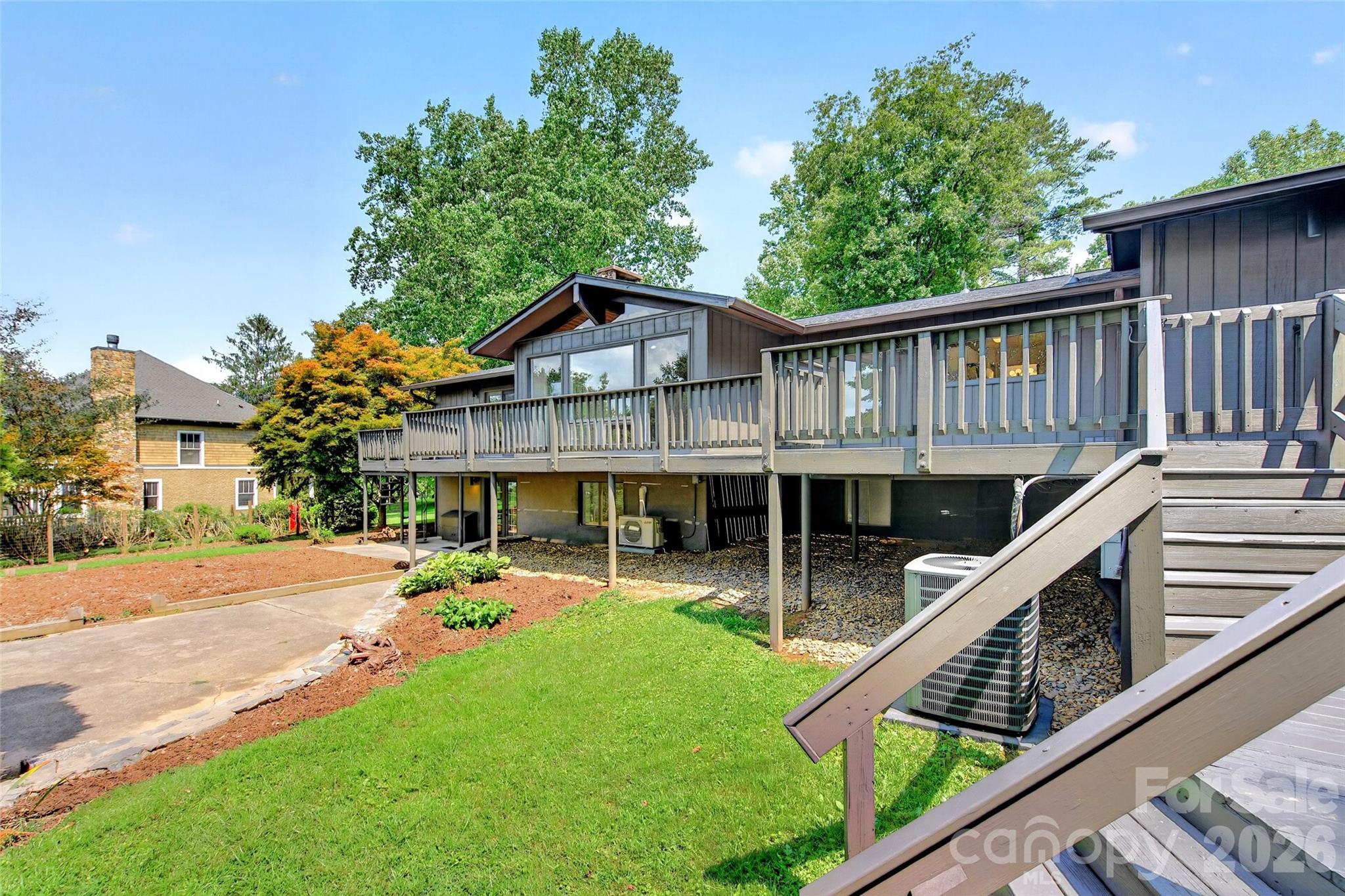 208 Dogwood Lane — Black Mountain