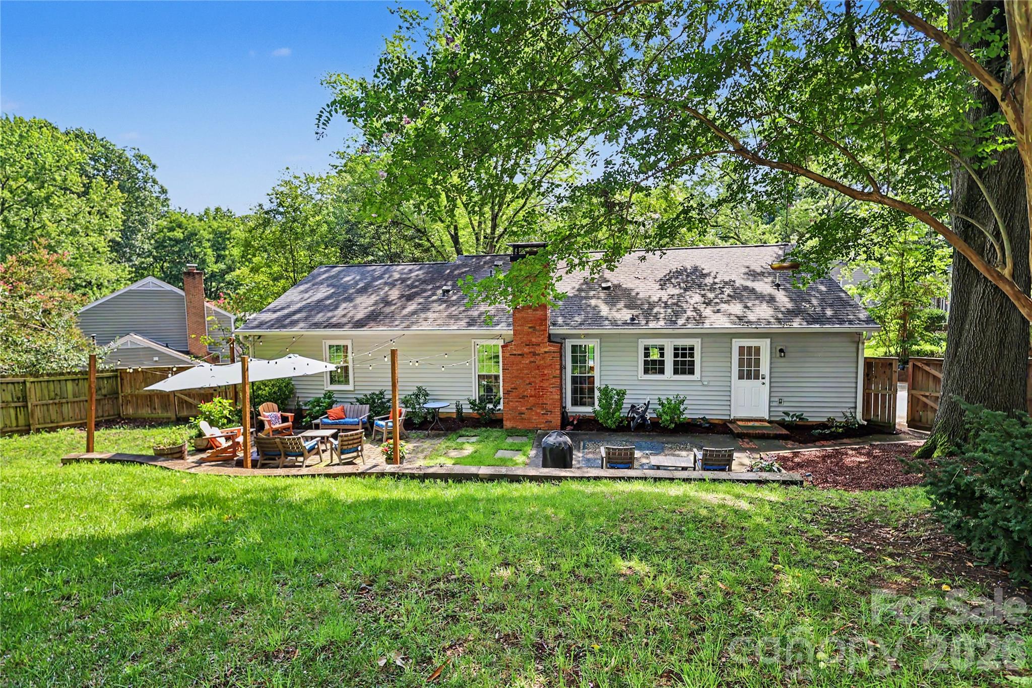 2701 Creekbed Lane — Charlotte