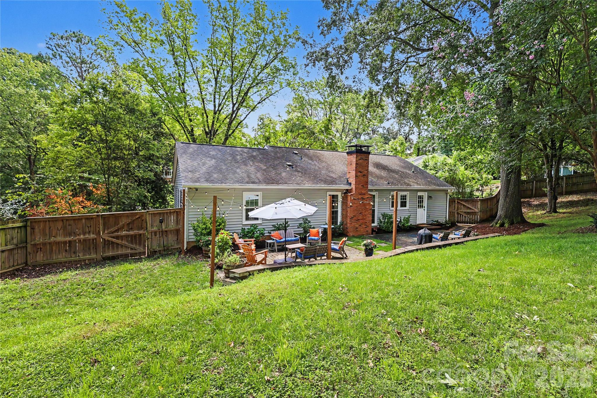 2701 Creekbed Lane — Charlotte