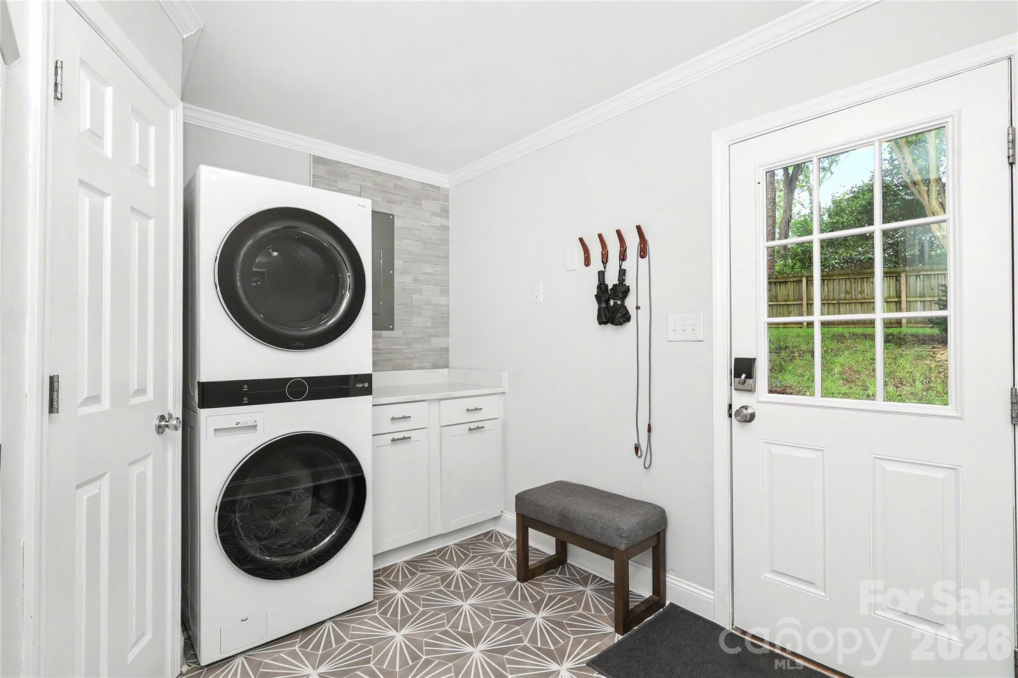 2701 Creekbed Lane — Charlotte