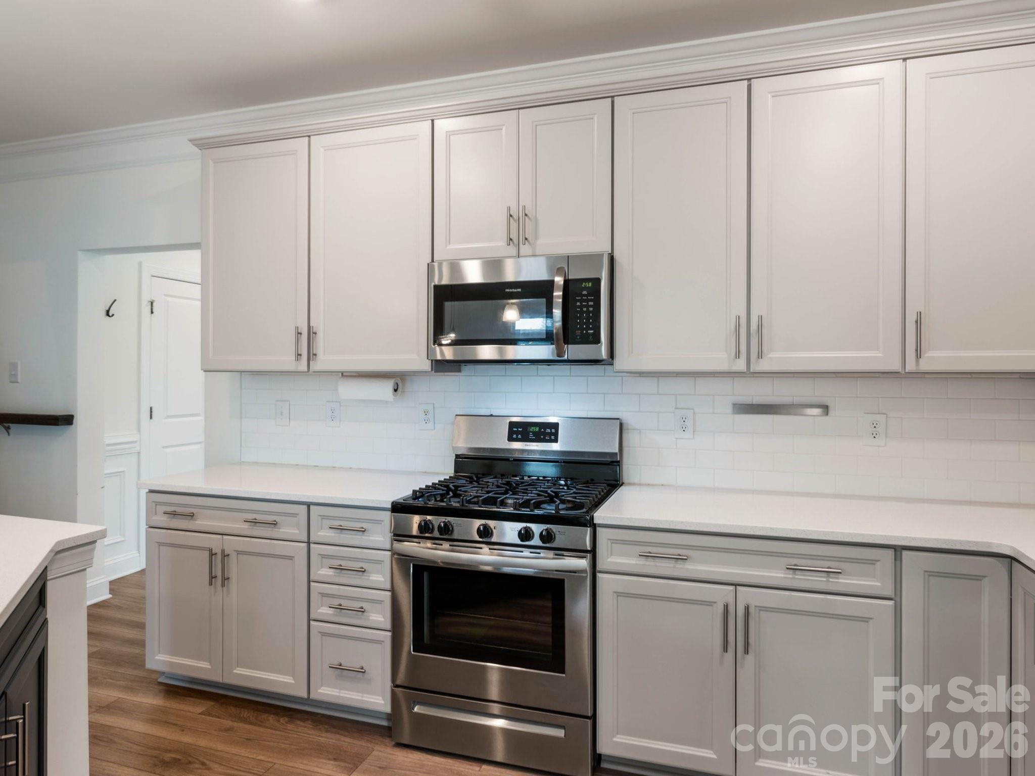 1001 Township Parkway — Belmont