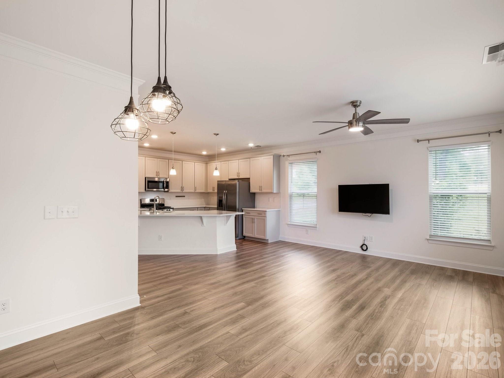 1001 Township Parkway — Belmont