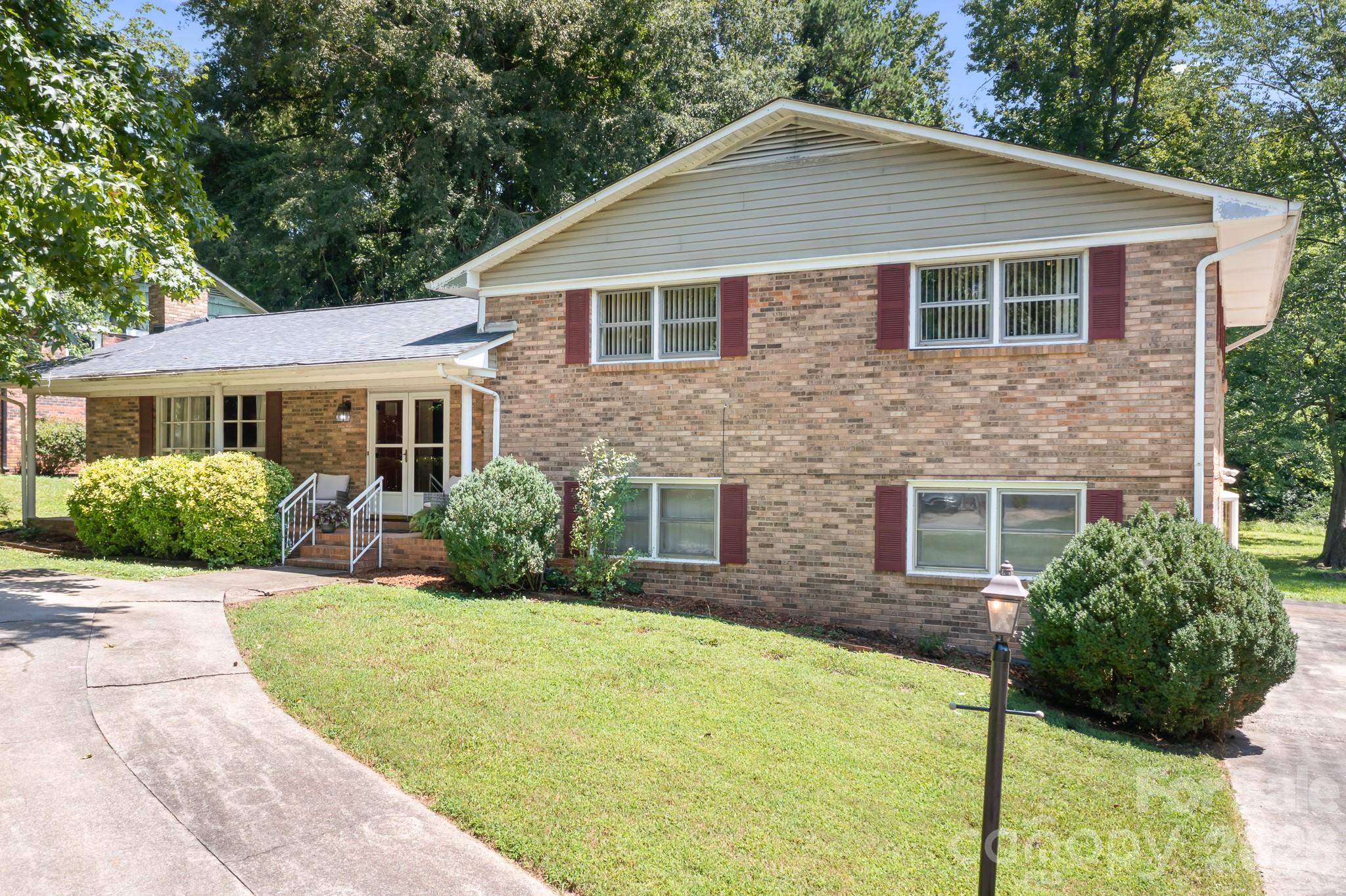 1009 Springs Road — Lincolnton