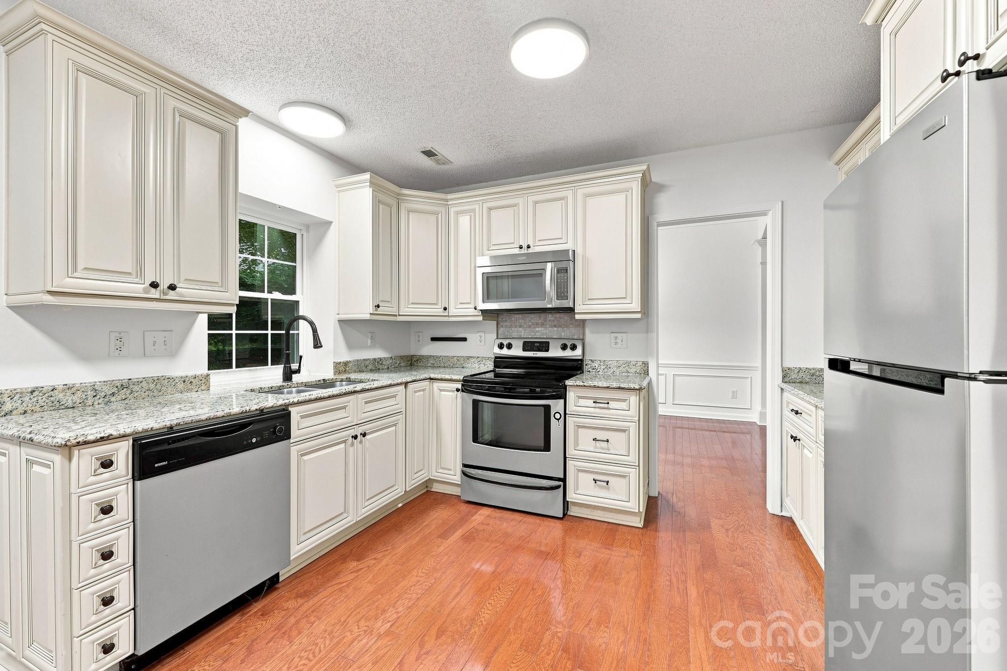 6004 Elm Cove Lane — Charlotte