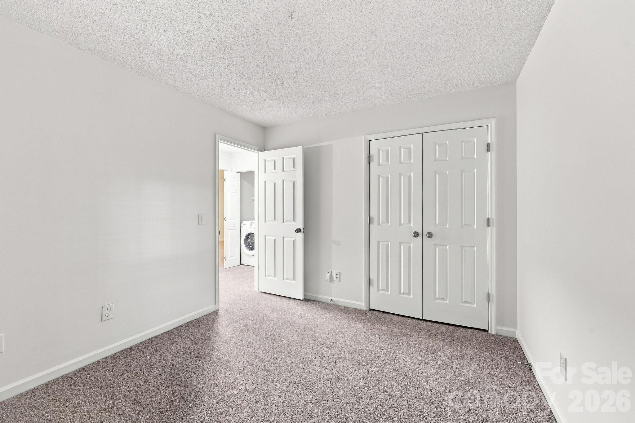 6004 Elm Cove Lane — Charlotte