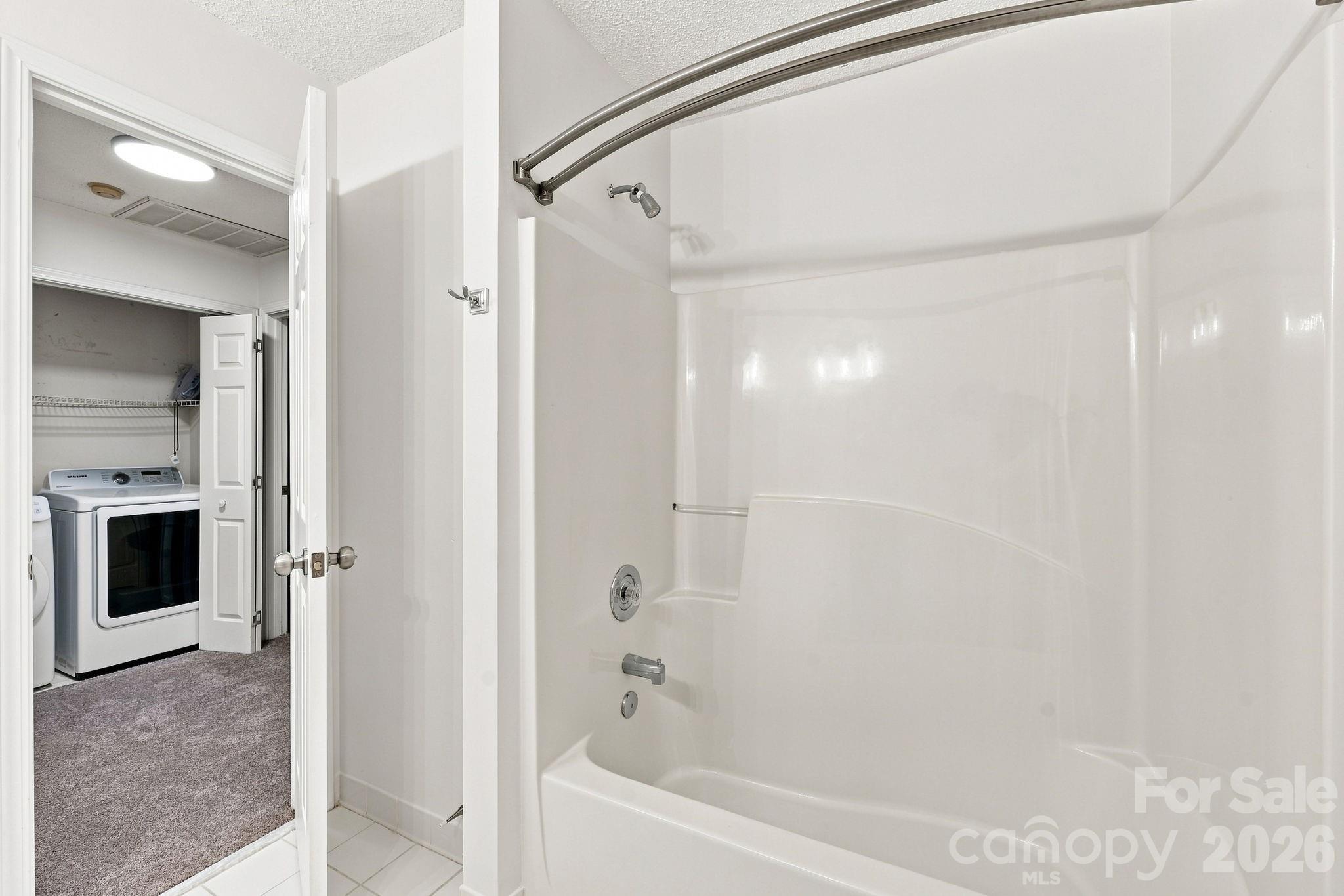 6004 Elm Cove Lane — Charlotte