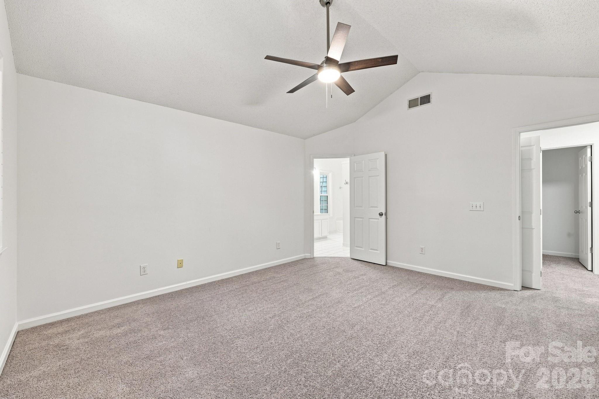 6004 Elm Cove Lane — Charlotte
