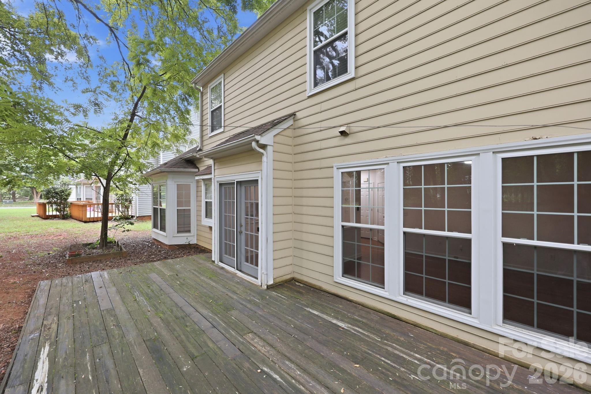 6004 Elm Cove Lane — Charlotte