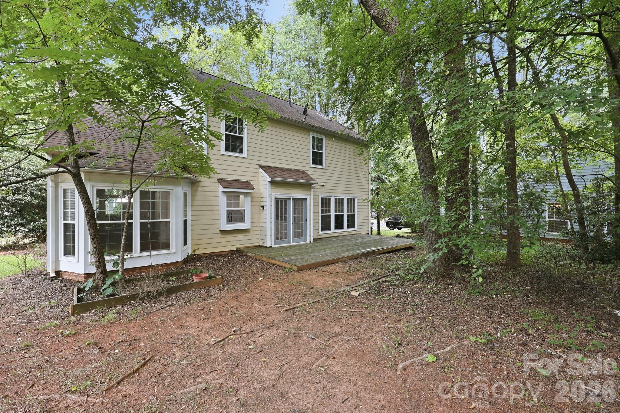 6004 Elm Cove Lane — Charlotte