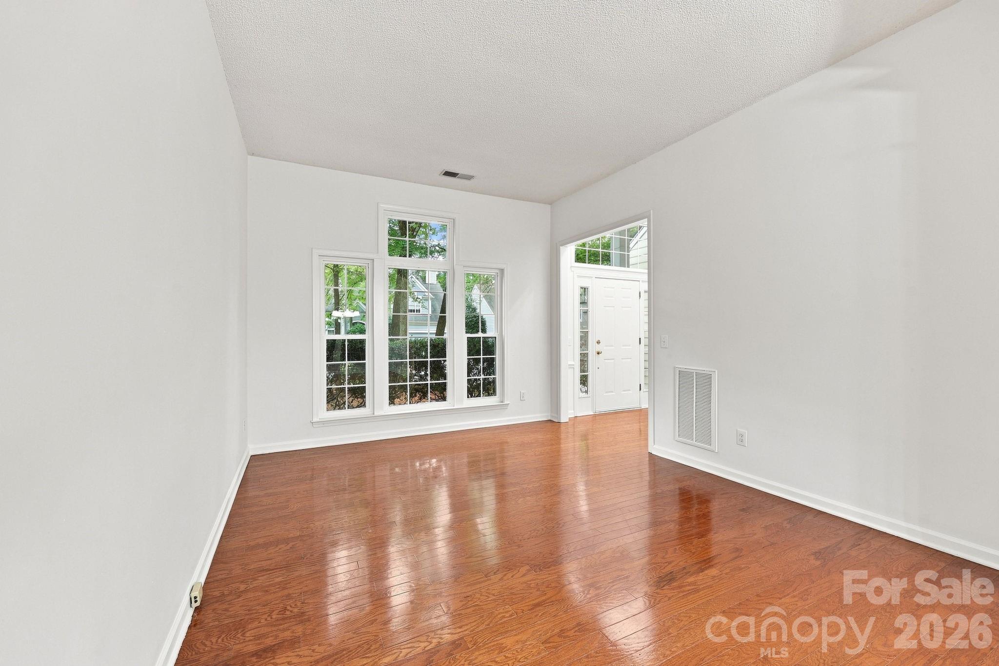 6004 Elm Cove Lane — Charlotte