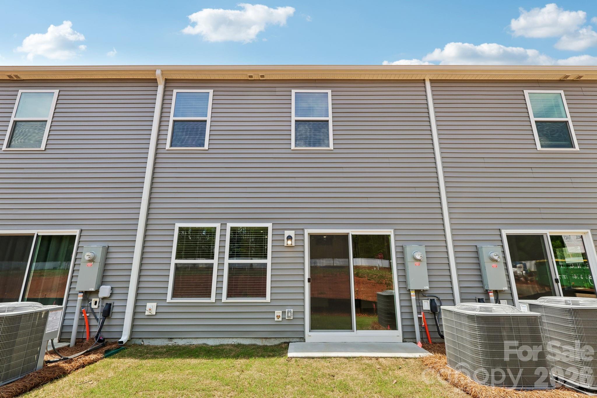 9037 Foggy Brook Loop — Charlotte