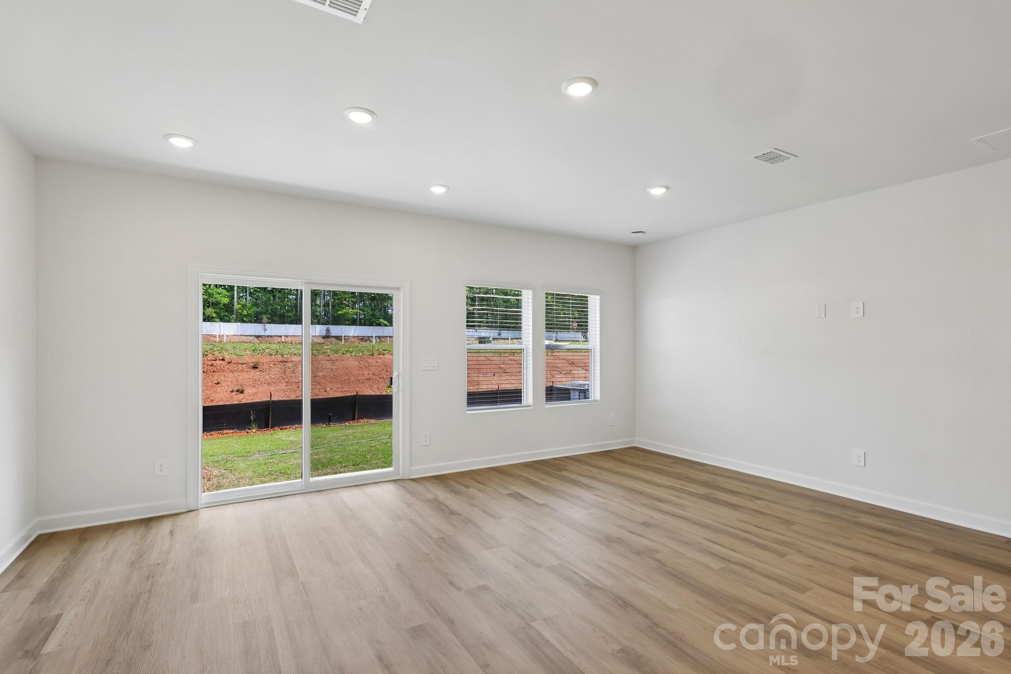 9037 Foggy Brook Loop — Charlotte