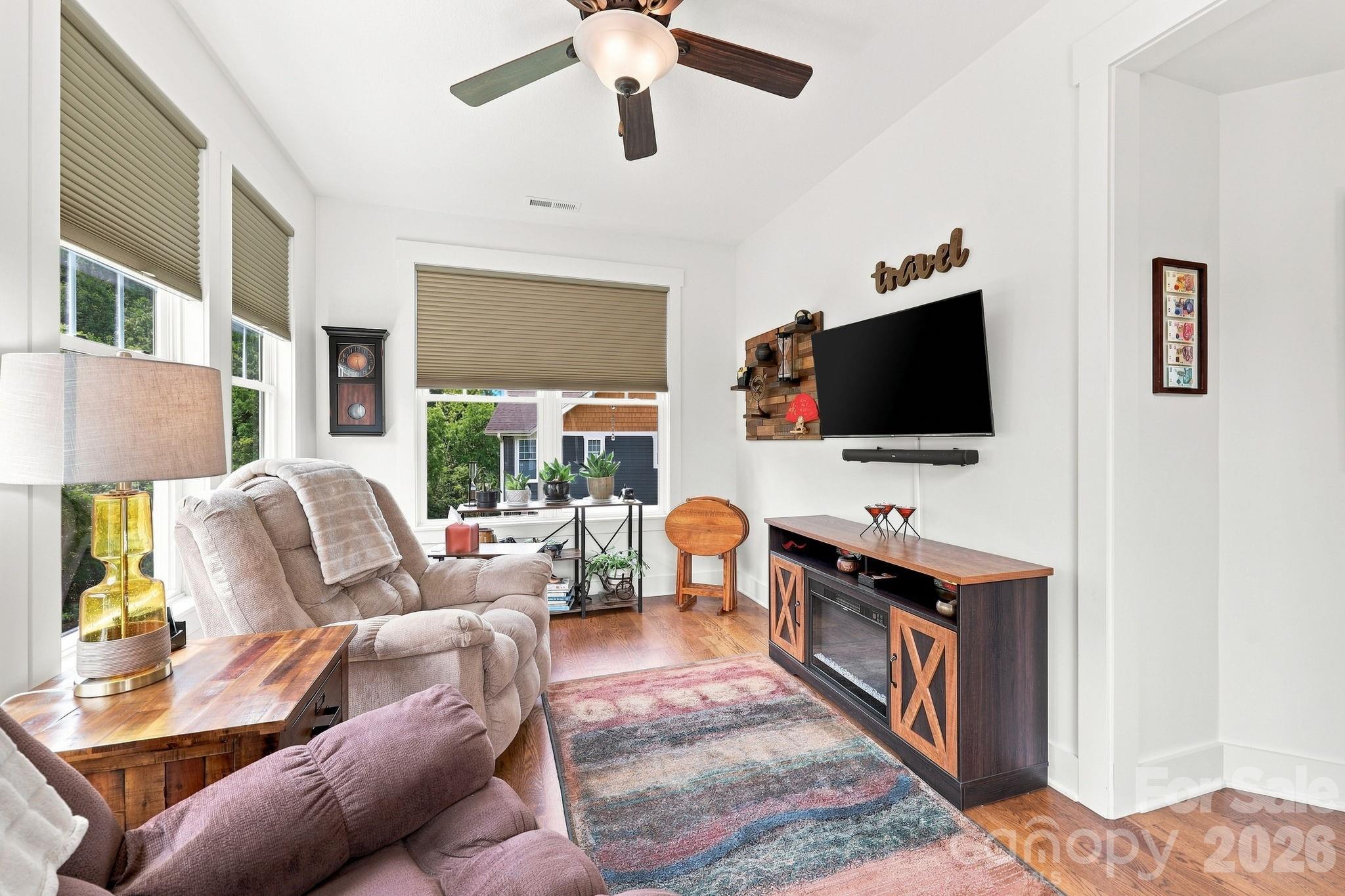 45 Creekside View Drive — Asheville