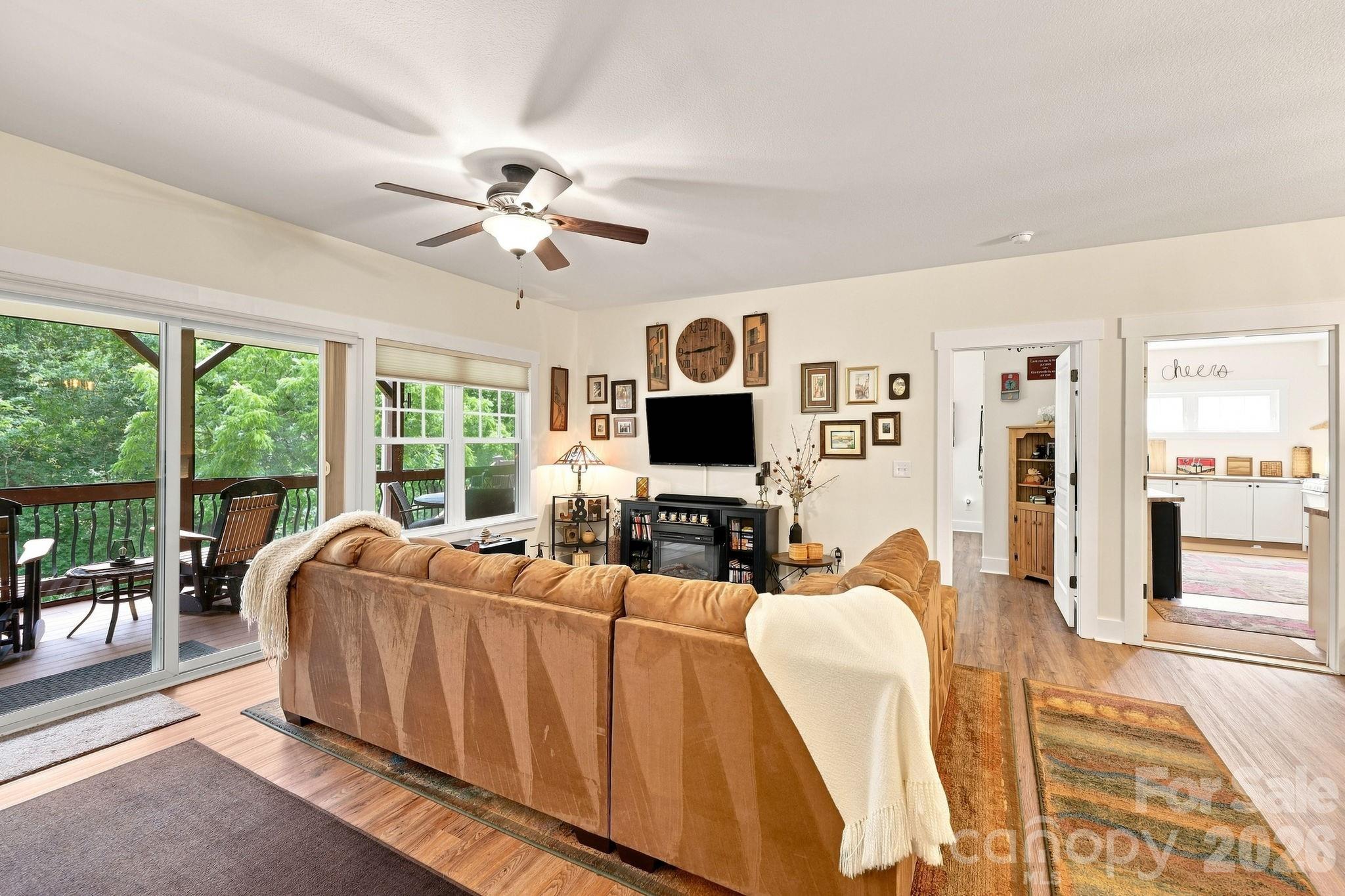 45 Creekside View Drive — Asheville