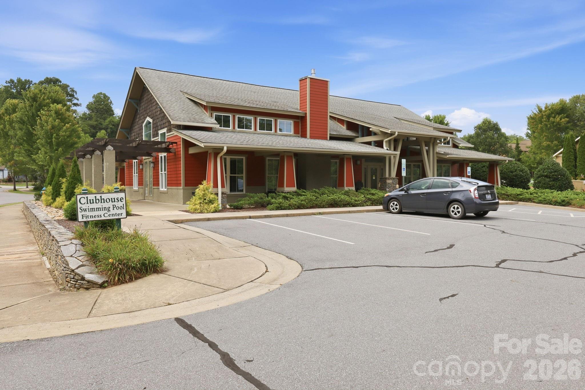 45 Creekside View Drive — Asheville