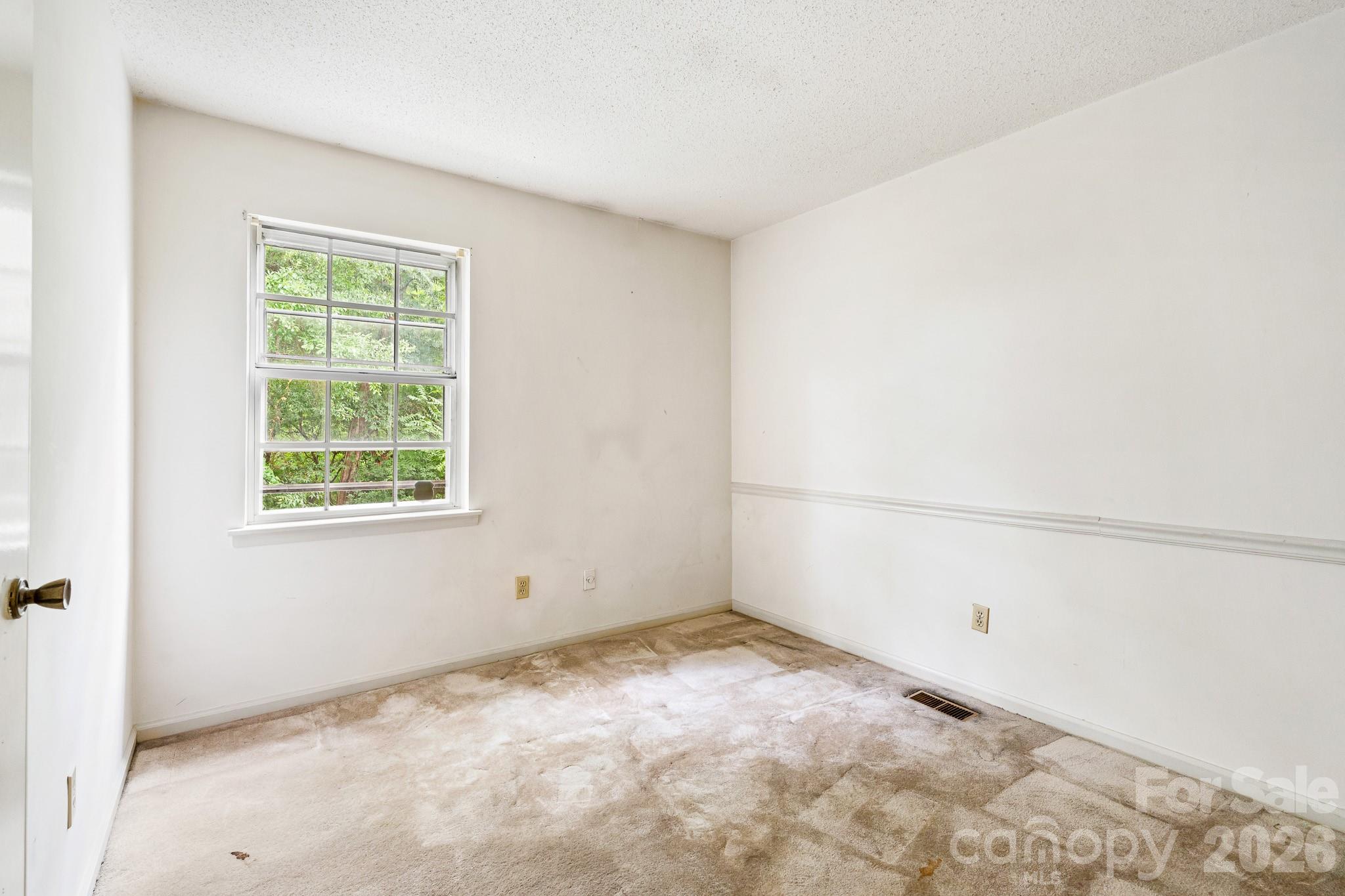 8504 Castle Pine Court — Charlotte