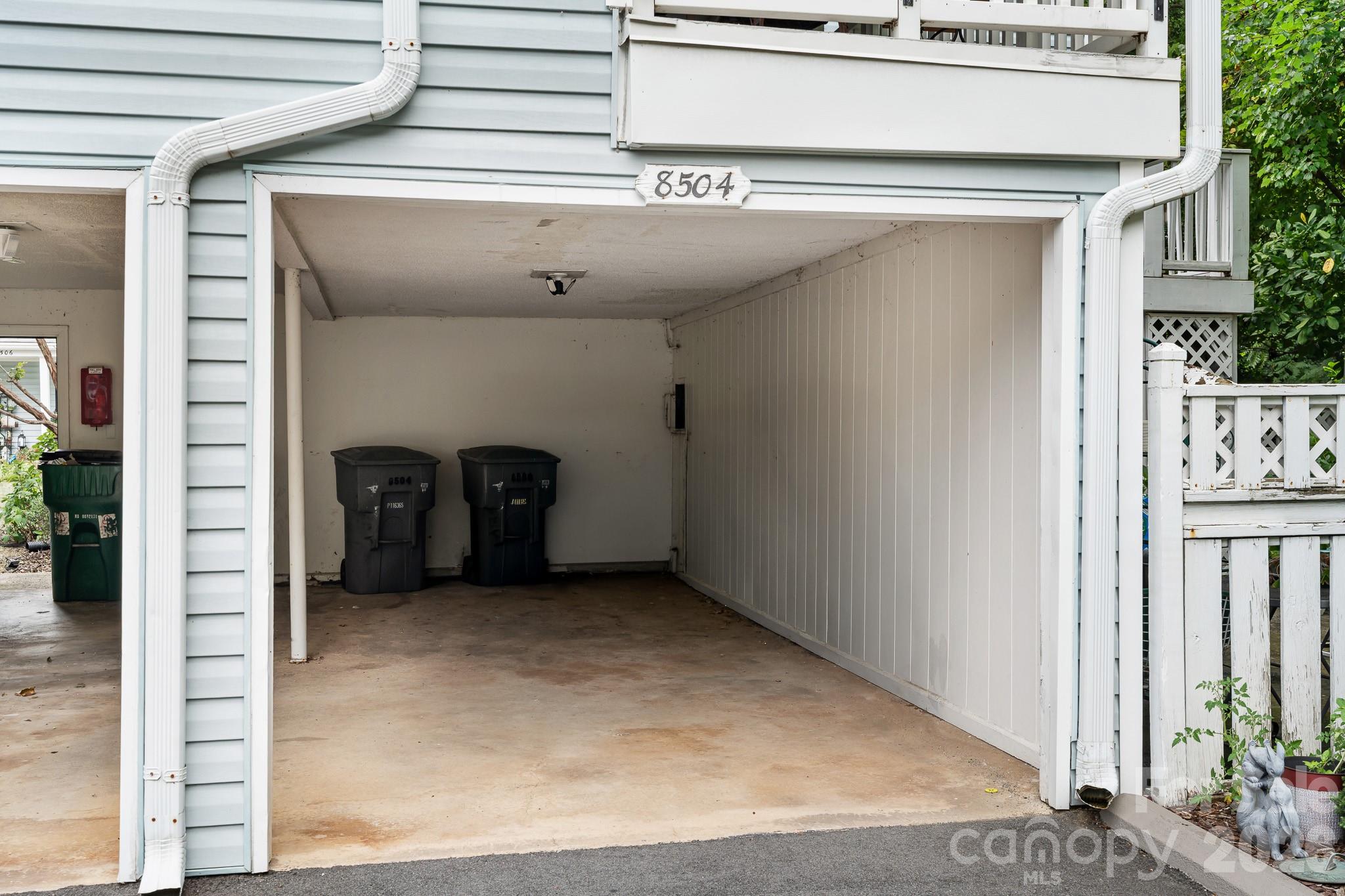 8504 Castle Pine Court — Charlotte