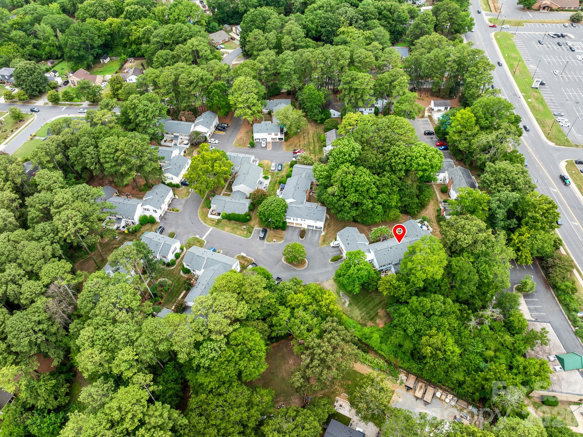 8504 Castle Pine Court — Charlotte