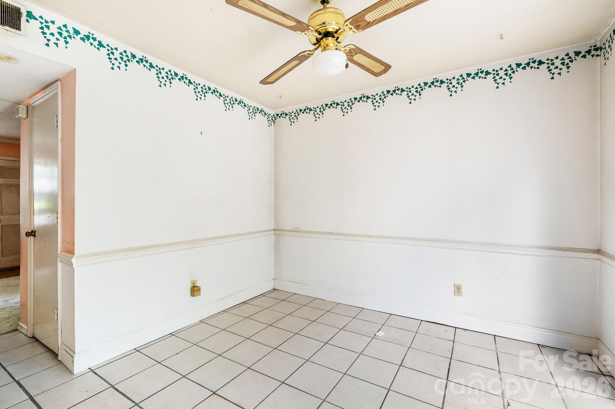8504 Castle Pine Court — Charlotte