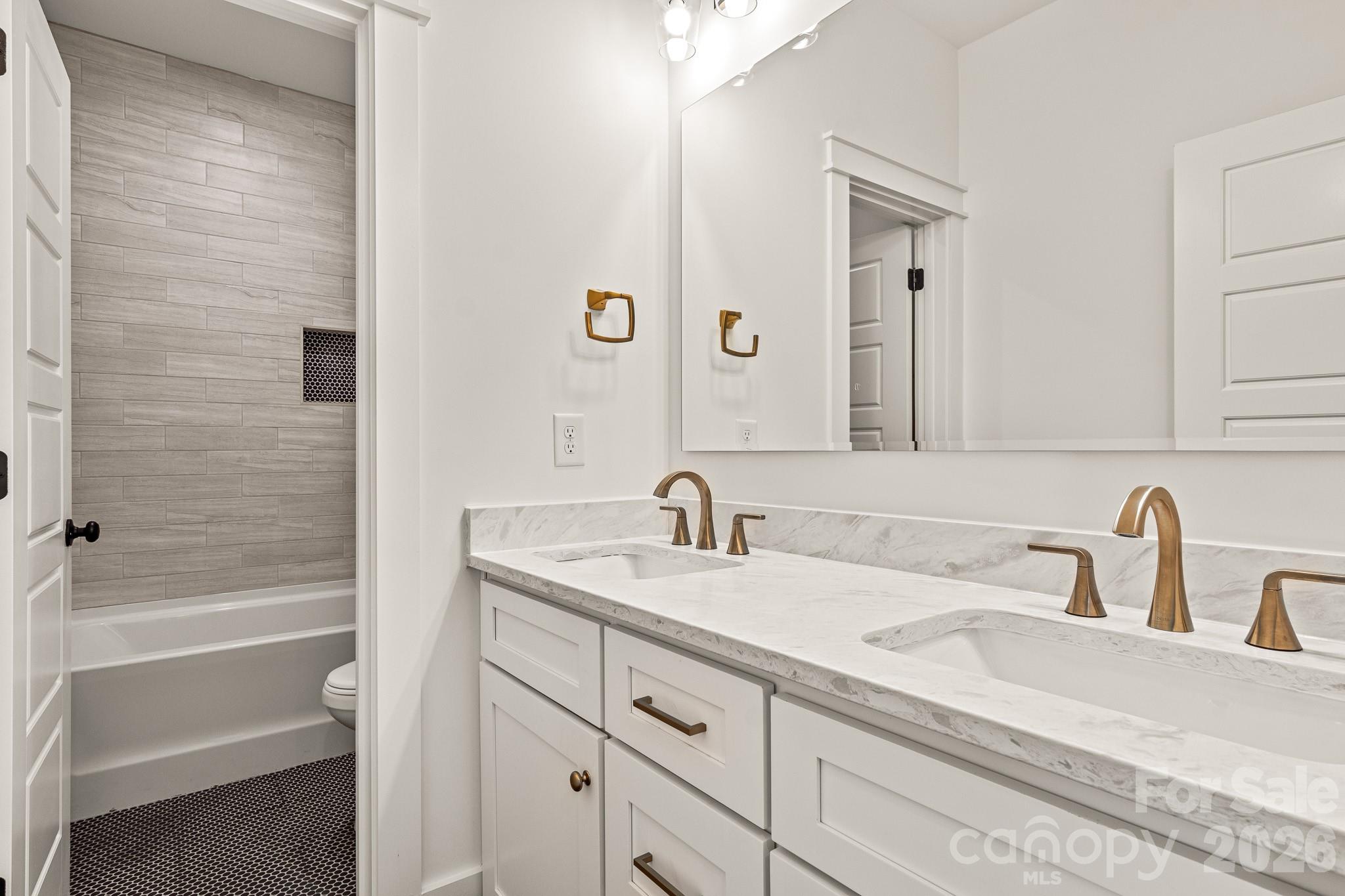 2411 Secrest Shortcut Road — Monroe