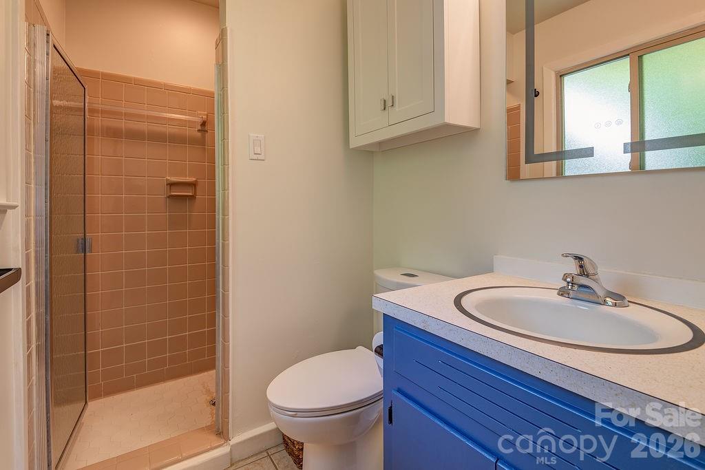 47 Deerwood Drive — Asheville