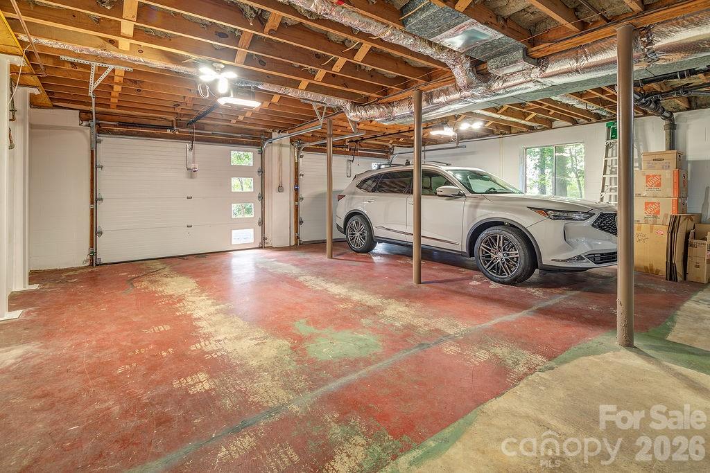 47 Deerwood Drive — Asheville