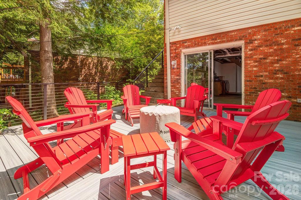47 Deerwood Drive — Asheville