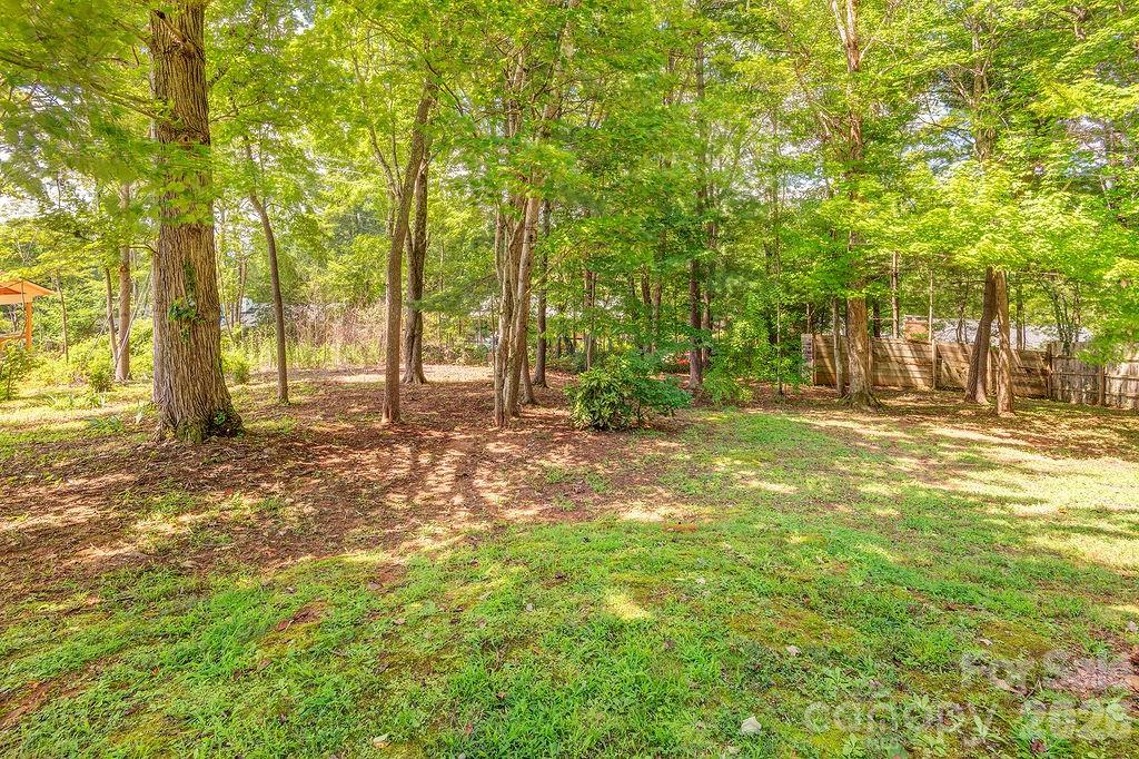 47 Deerwood Drive — Asheville