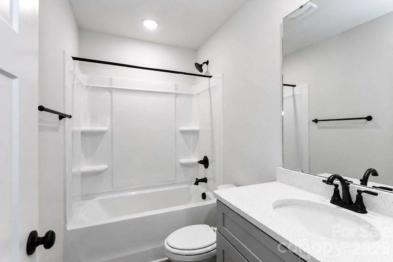 107 Cain Road — Stony Point