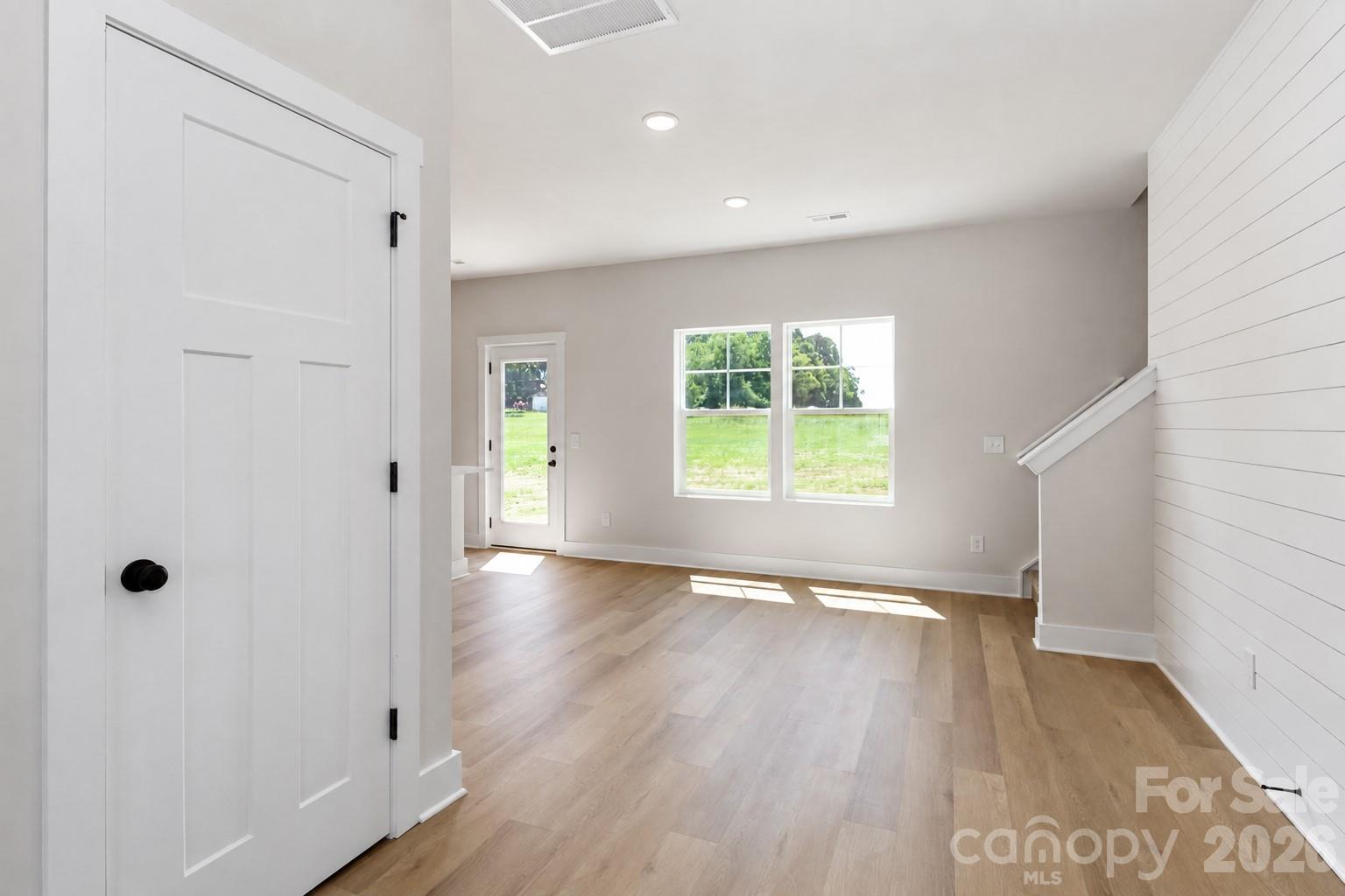 107 Cain Road — Stony Point
