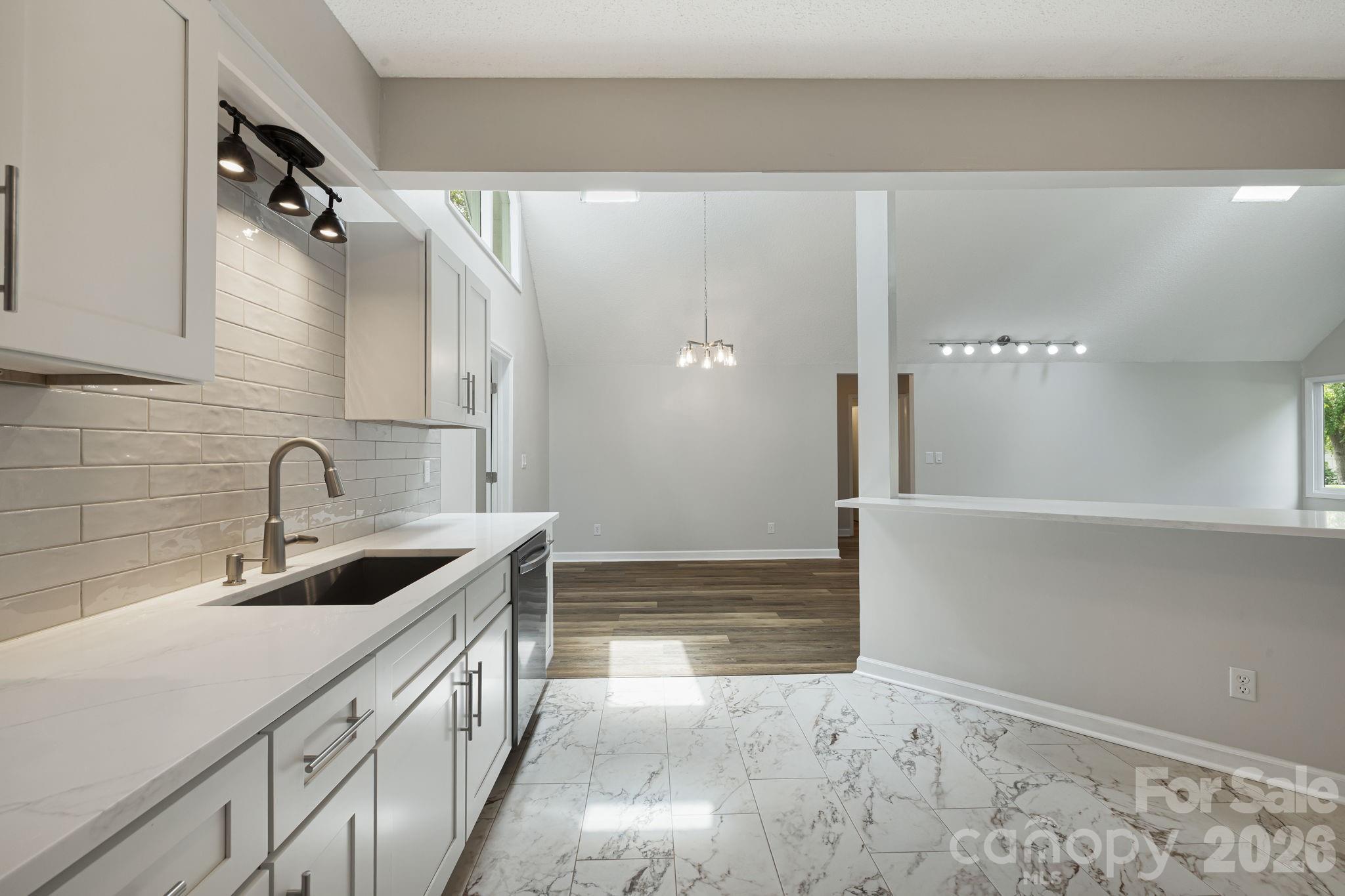 35 Golden Oaks Lane — Fletcher