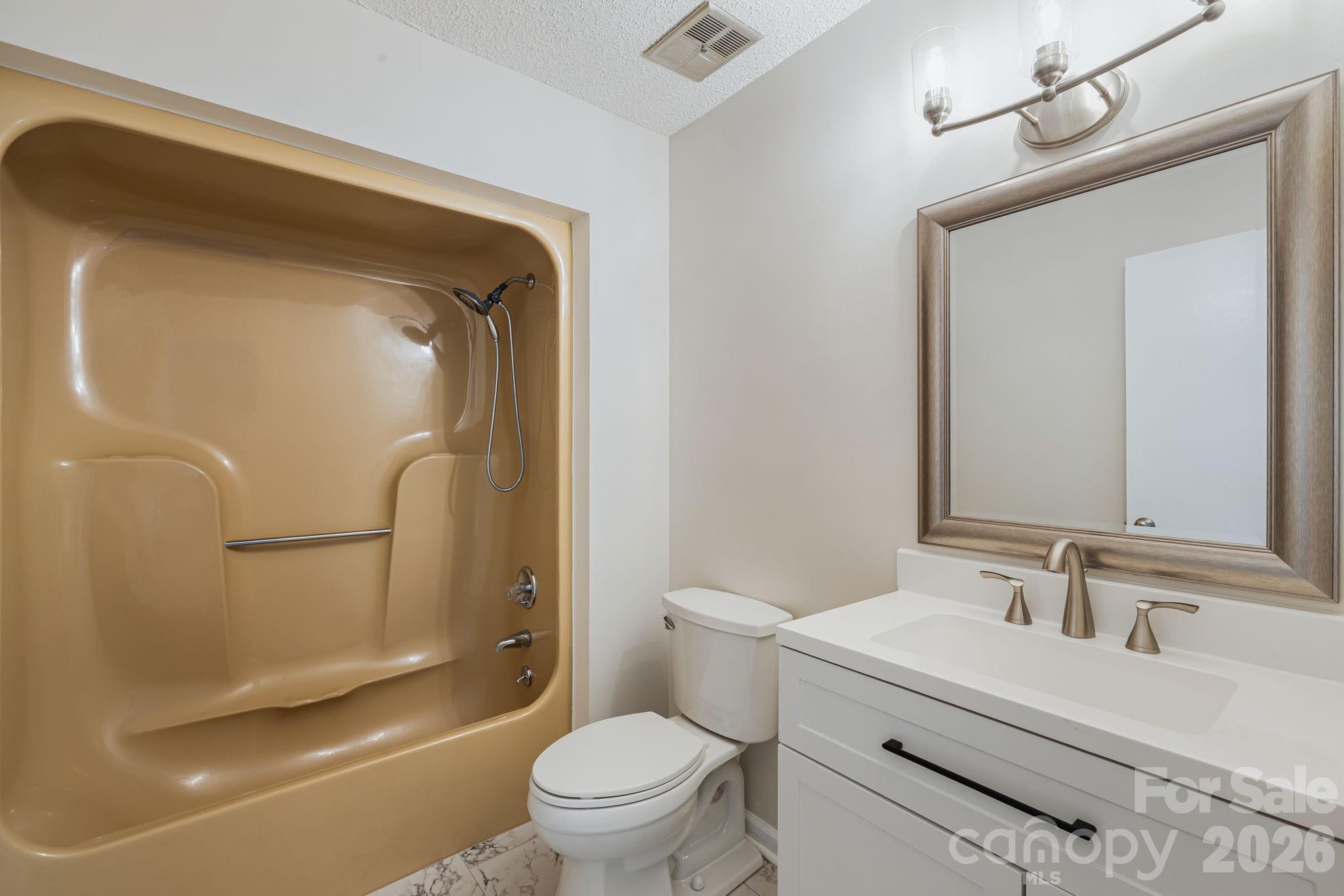 35 Golden Oaks Lane — Fletcher