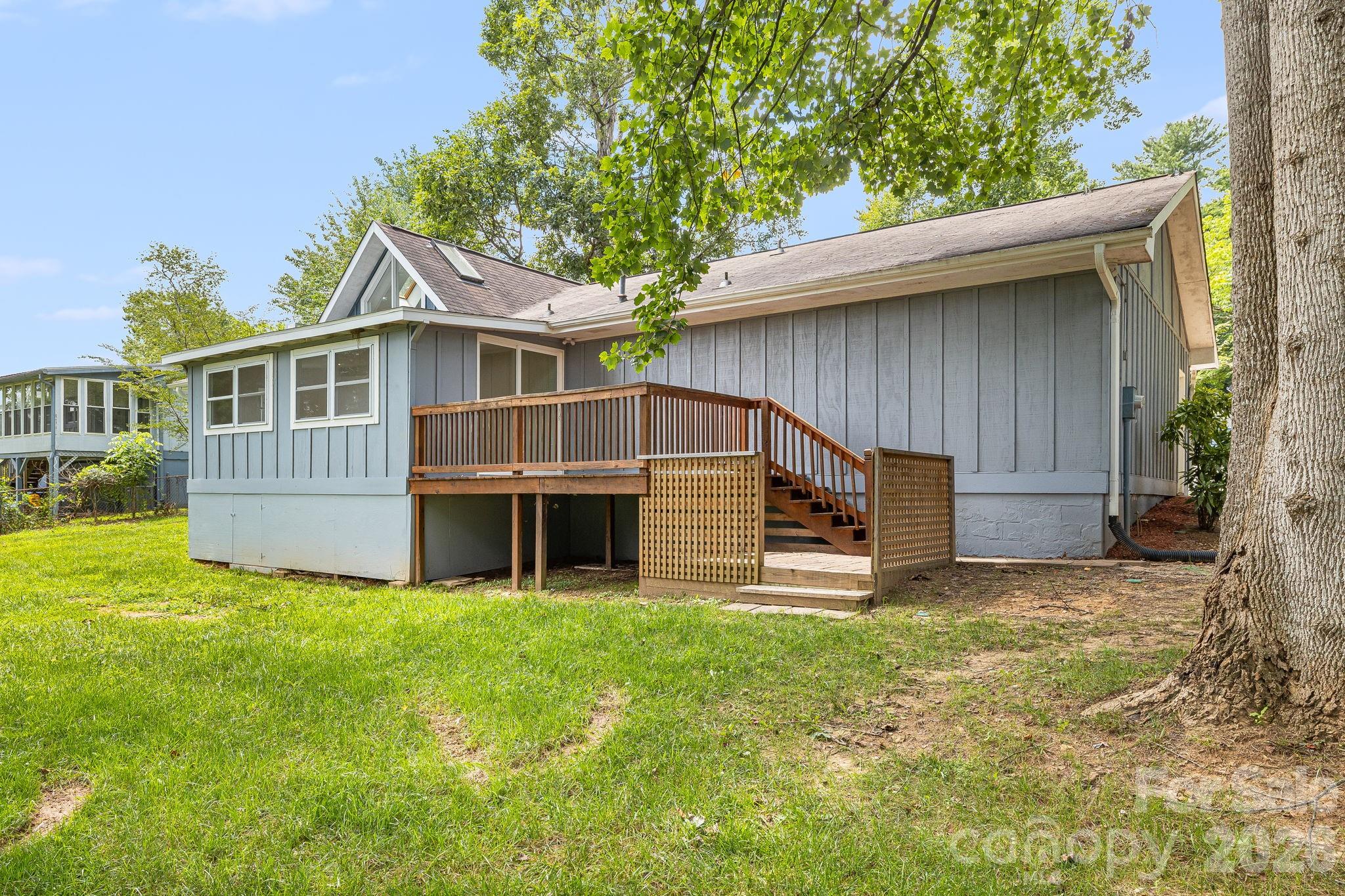 35 Golden Oaks Lane — Fletcher