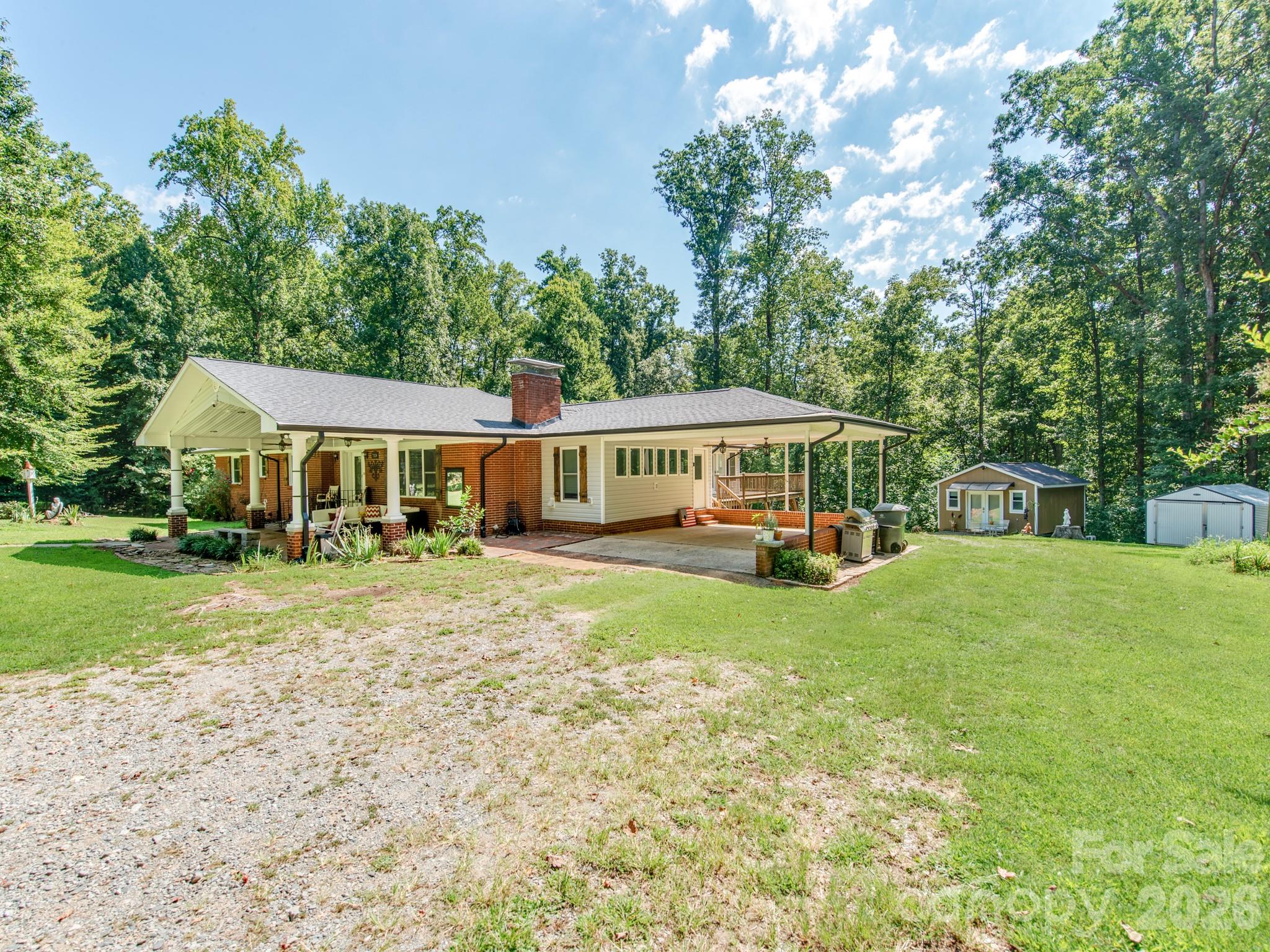 7124 Ridge Lane Road — Charlotte