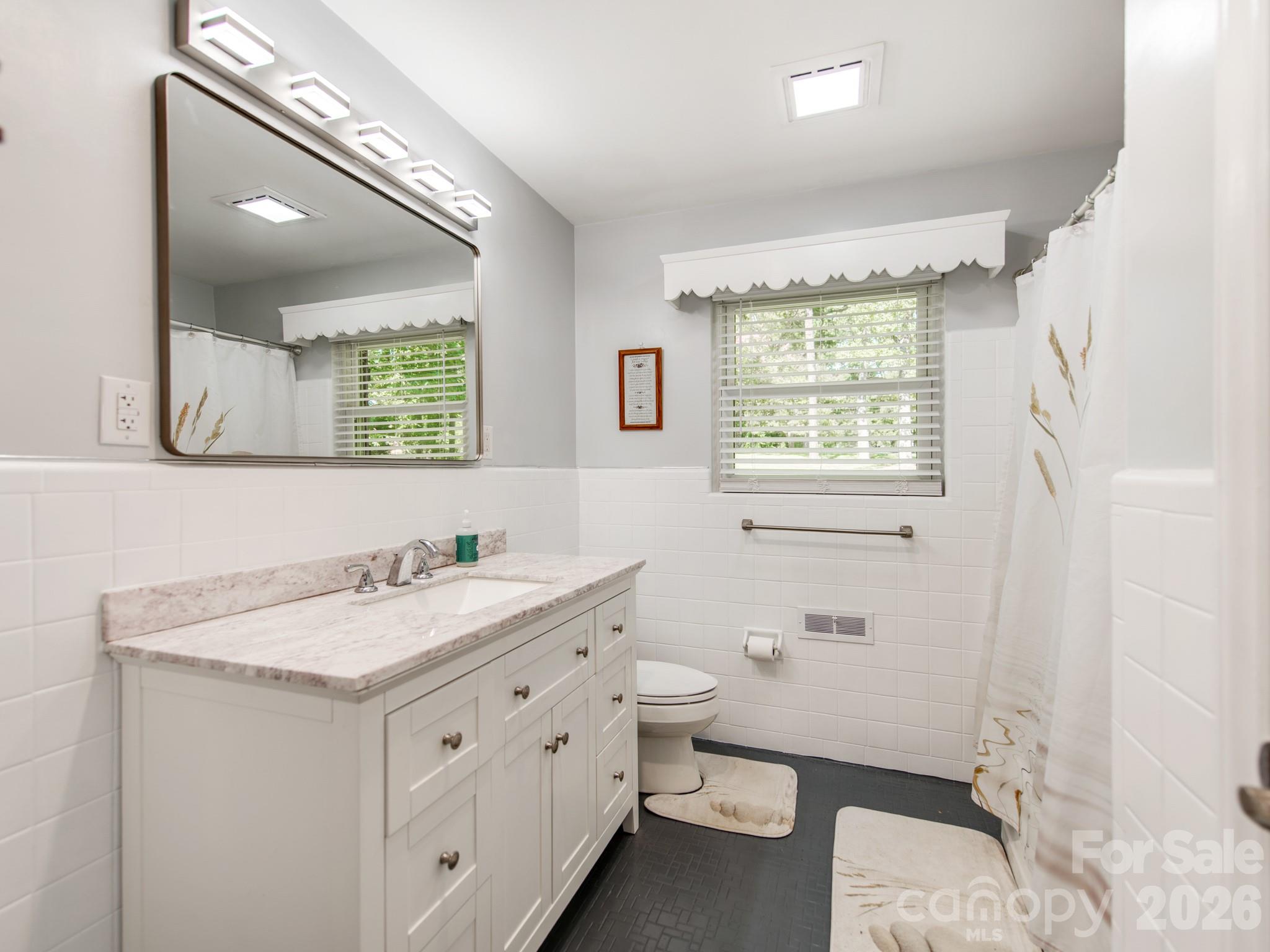 7124 Ridge Lane Road — Charlotte
