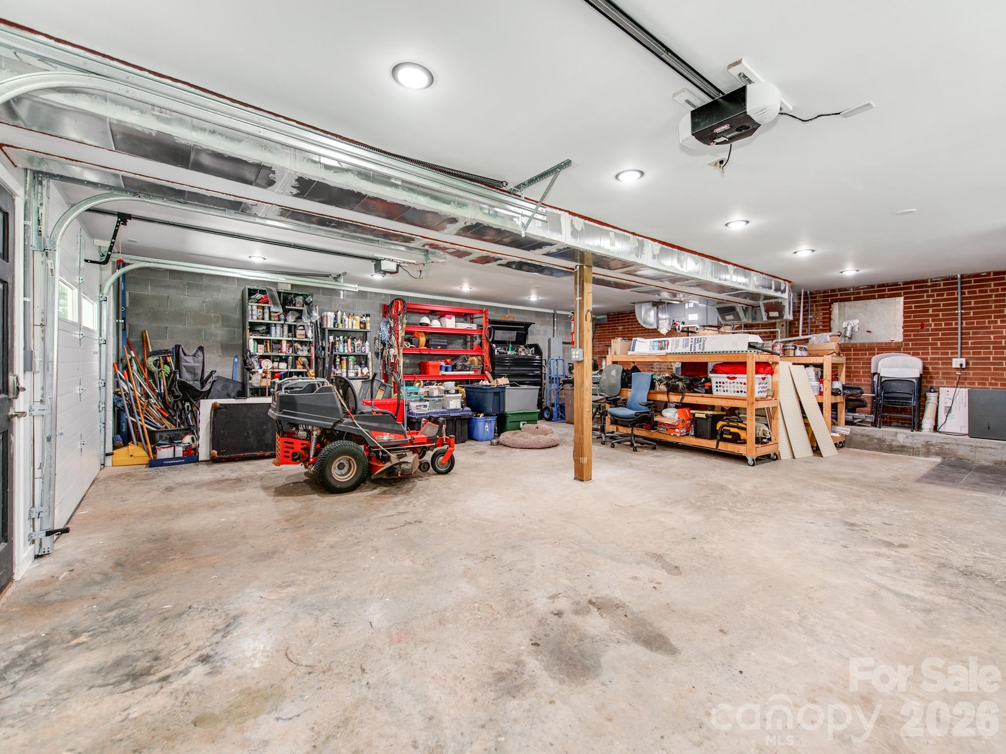 7124 Ridge Lane Road — Charlotte