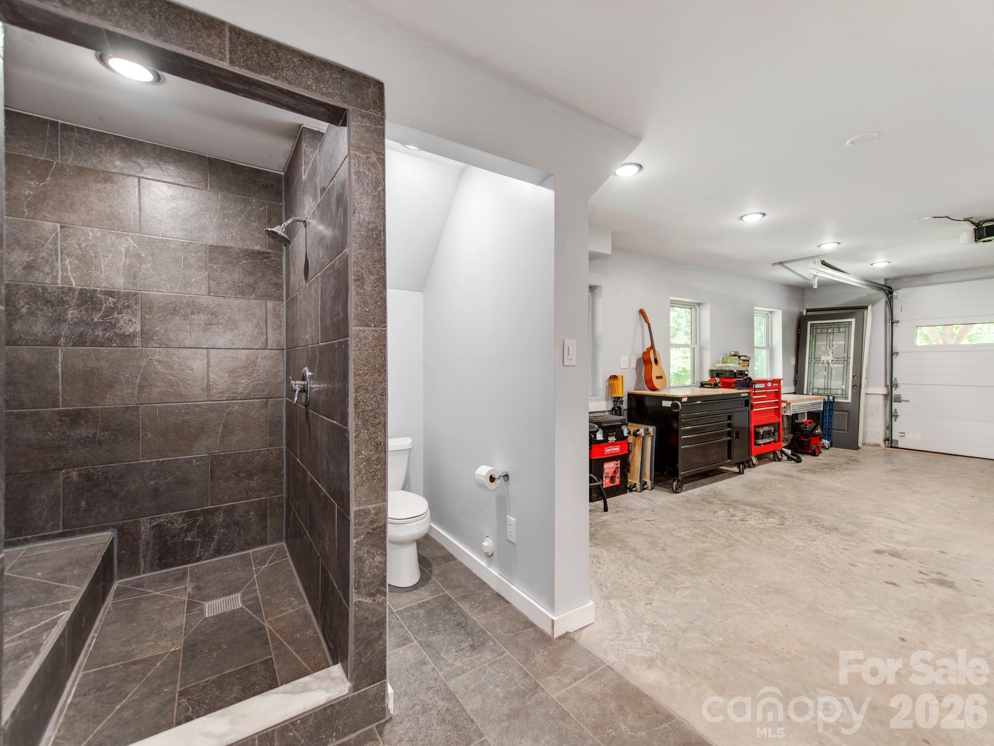 7124 Ridge Lane Road — Charlotte