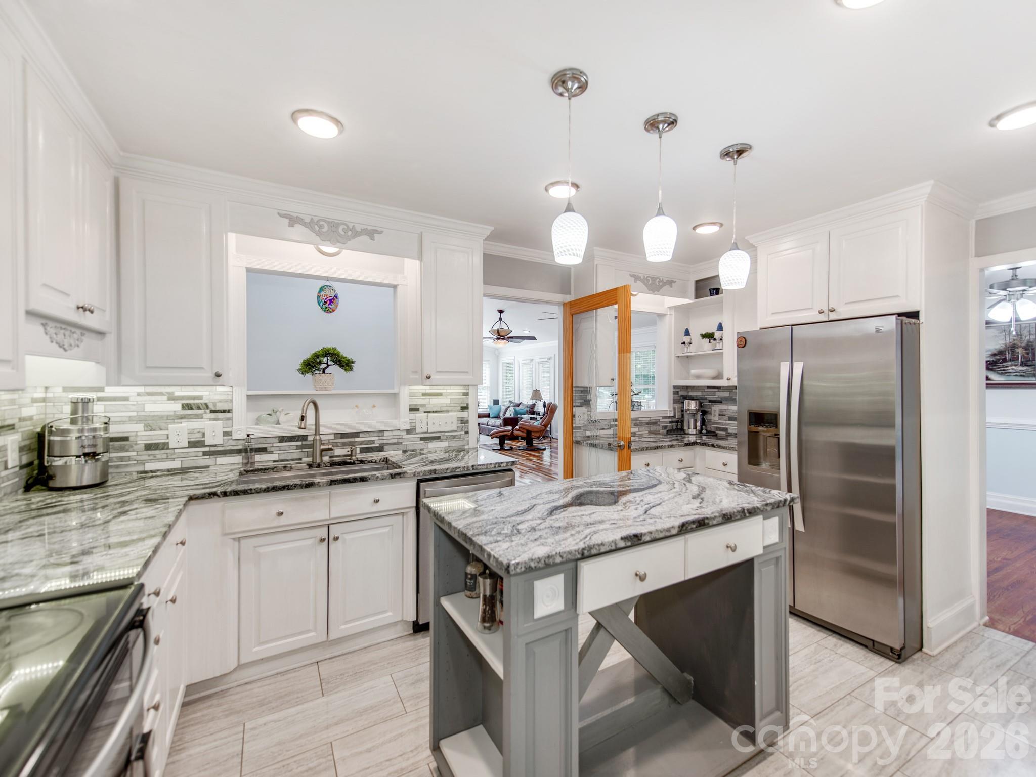 7124 Ridge Lane Road — Charlotte