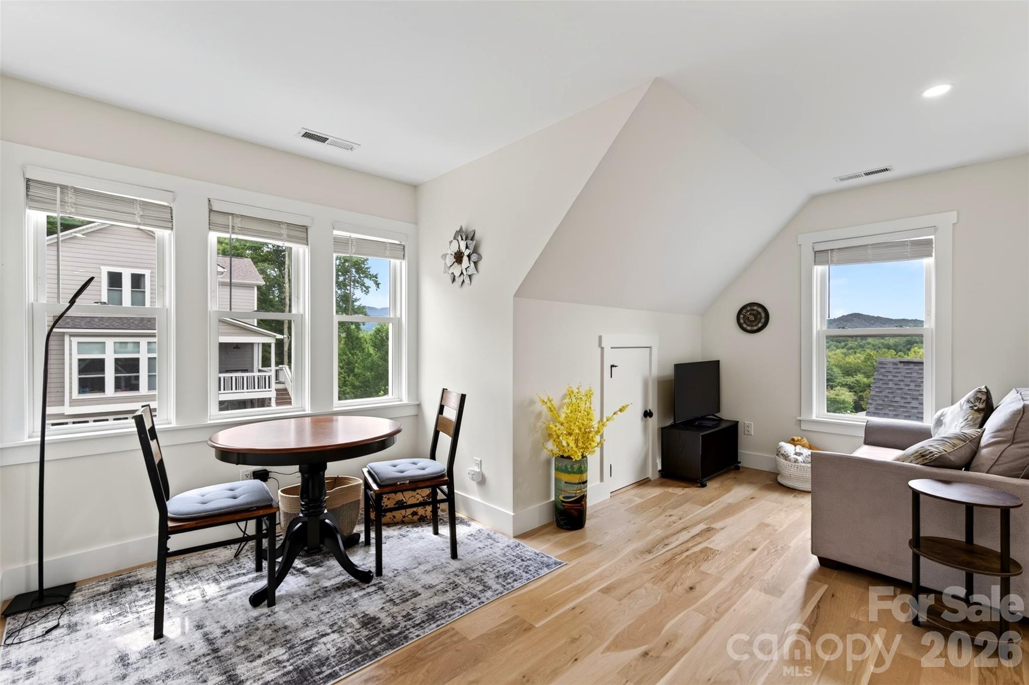 310 Magnolia Ridge Road — Swannanoa